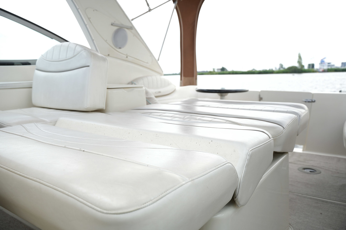 foto: 30 Maxum 3300 SCR