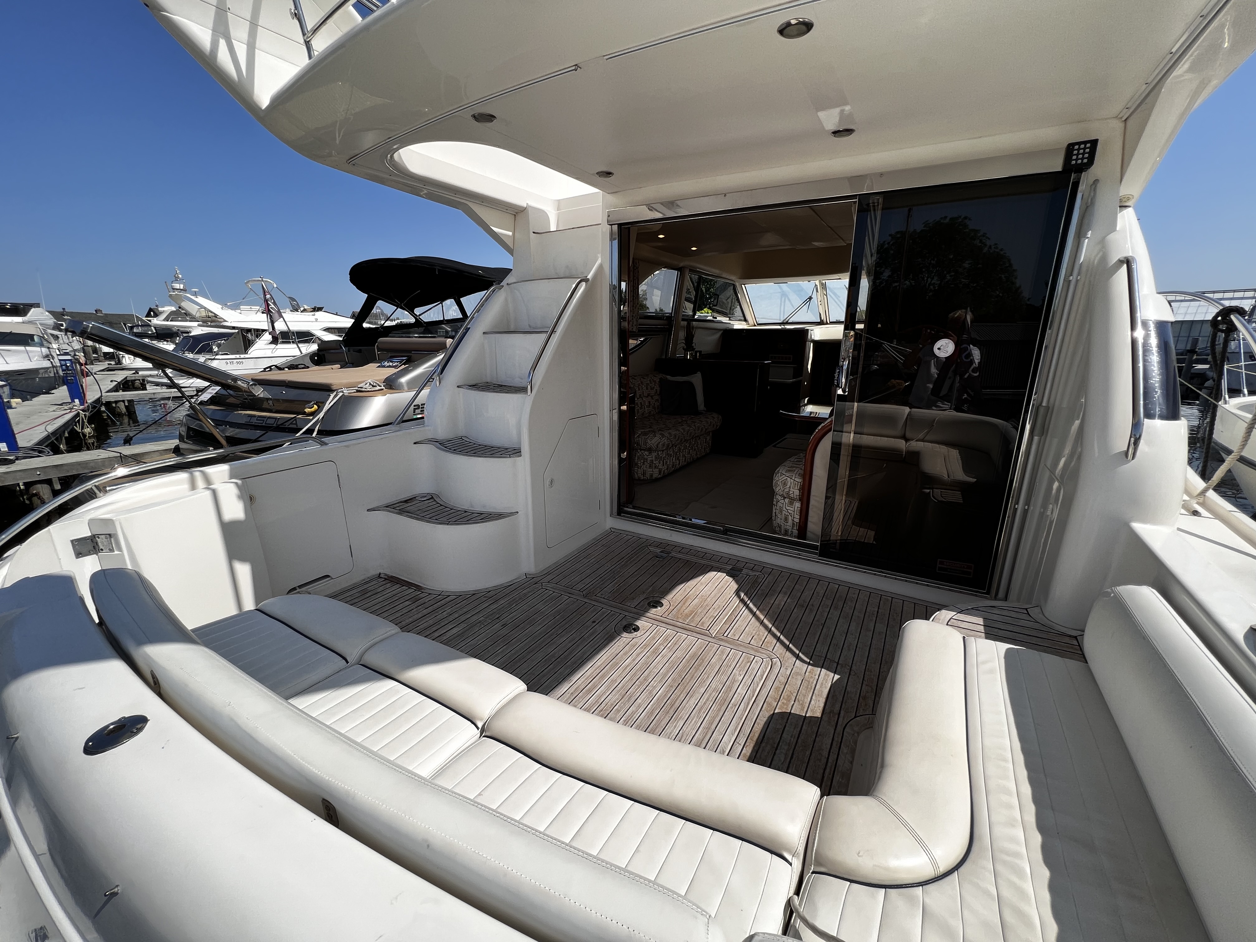 foto: 36 Princess  440