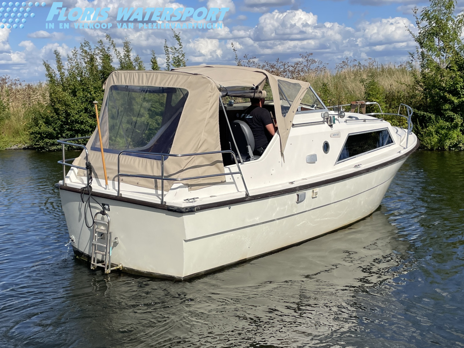 foto: 13 Waterland 750