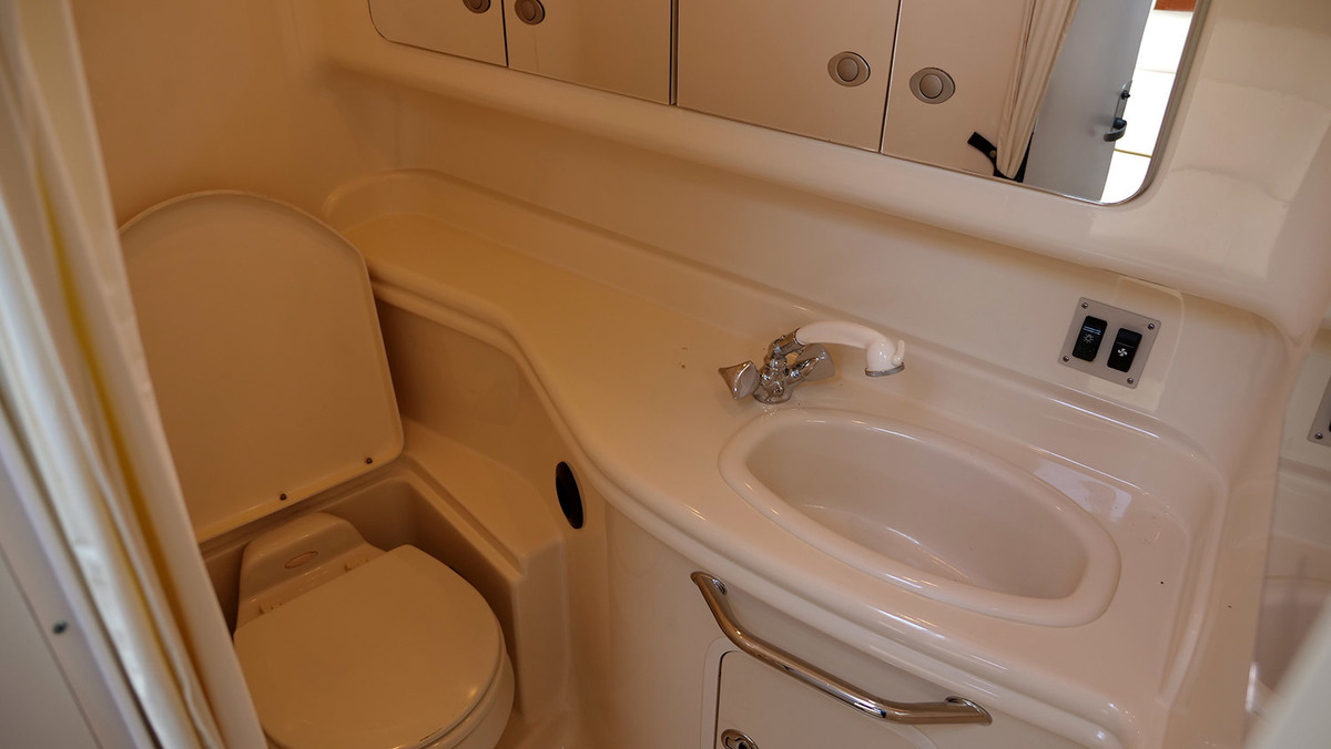foto: 101 Sea Ray 340 Sundancer