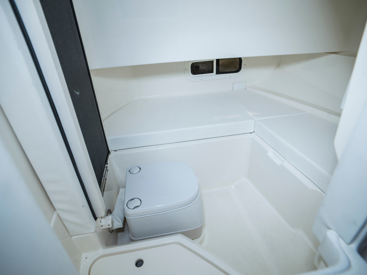 foto: 27 Sea Ray SDX 250