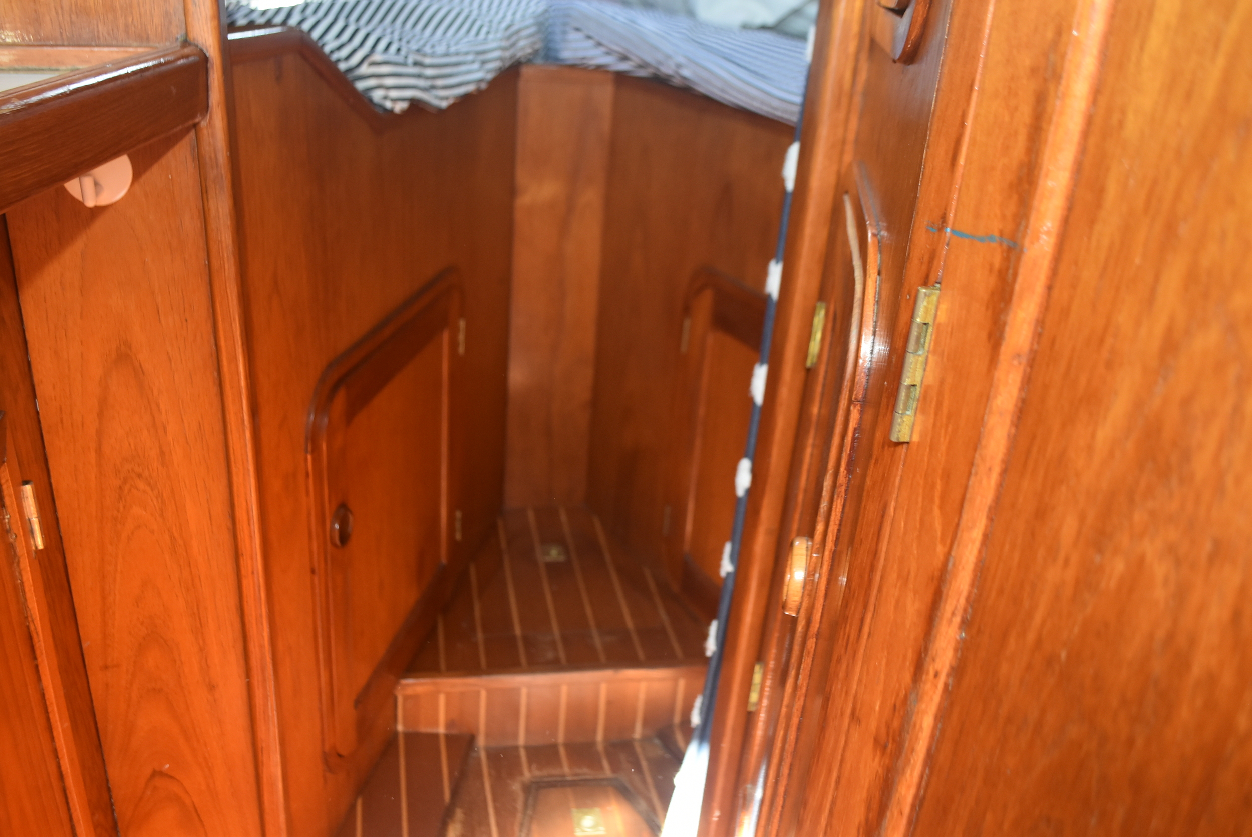 foto: 34 Volkerak 32 Motorsailer