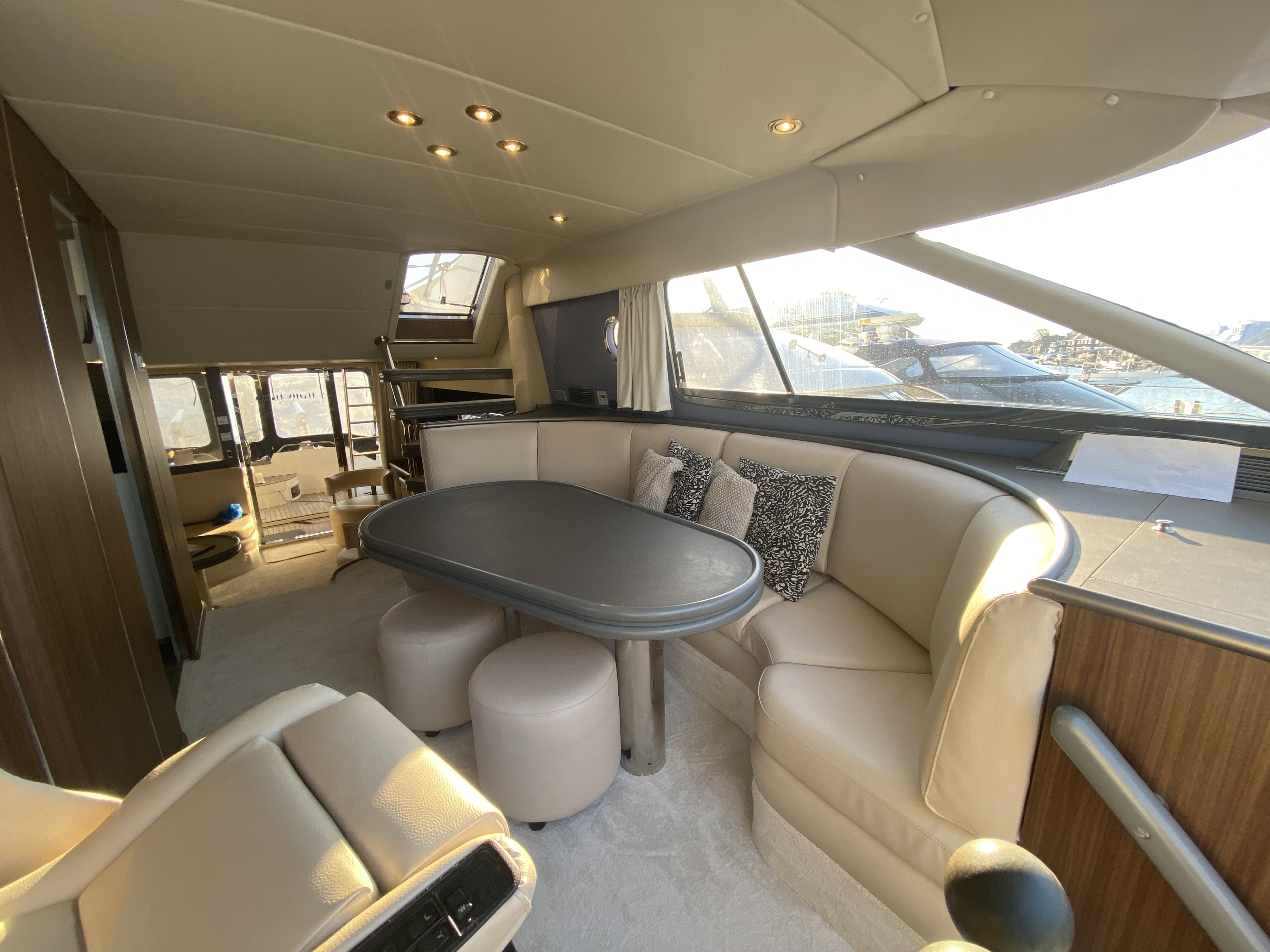 foto: 36 Fairline Squadron 62