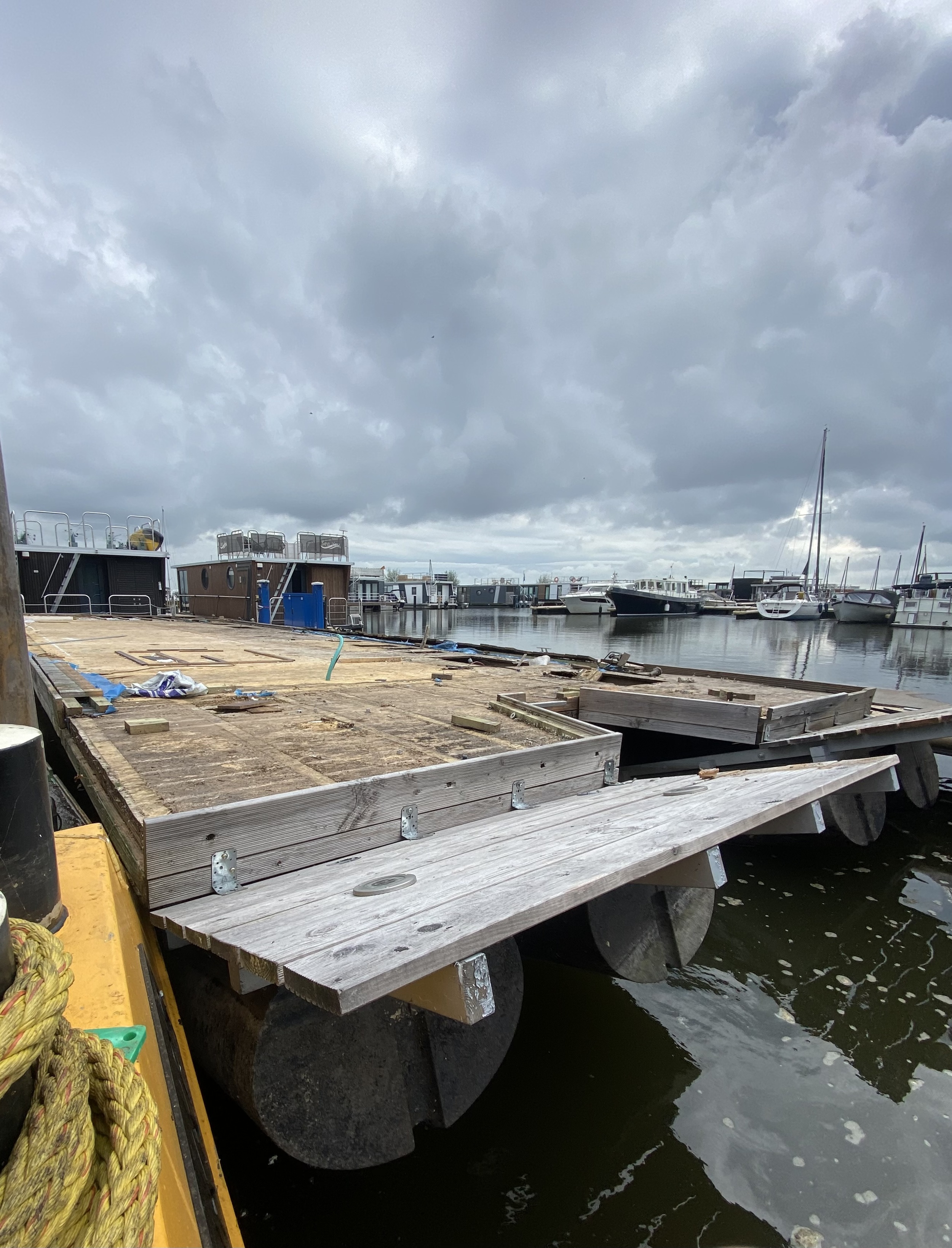 foto: 5 LST Boatin (onderstel) Houseboat