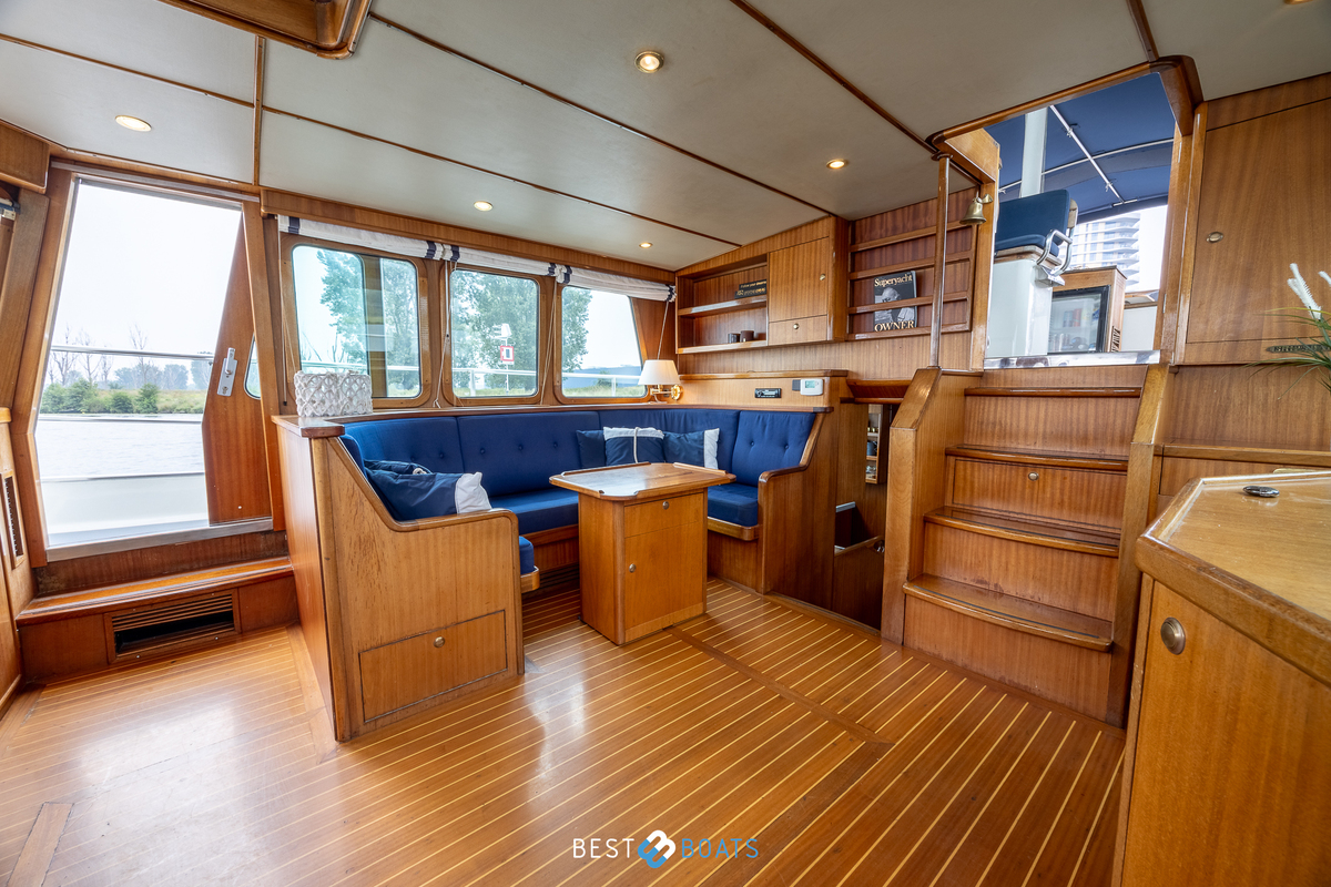 foto: 90 Tradewind 33