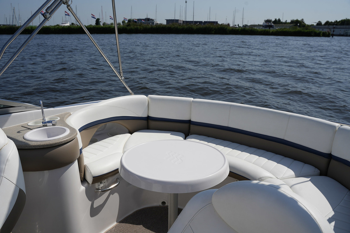 foto: 25 Four Winns 225 Sundowner