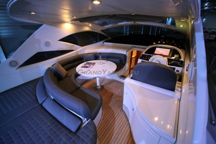 foto: 84 Pershing 43 HT