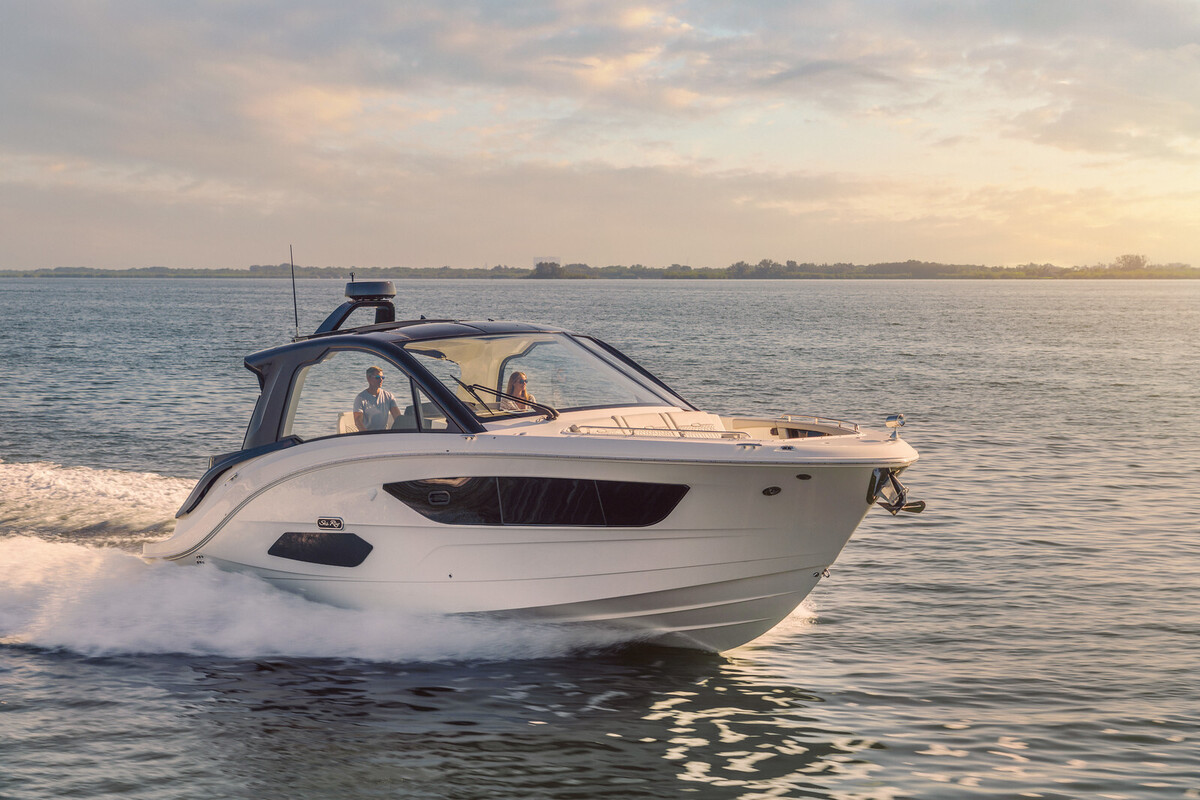 foto: 4 Sea Ray Sundancer 370