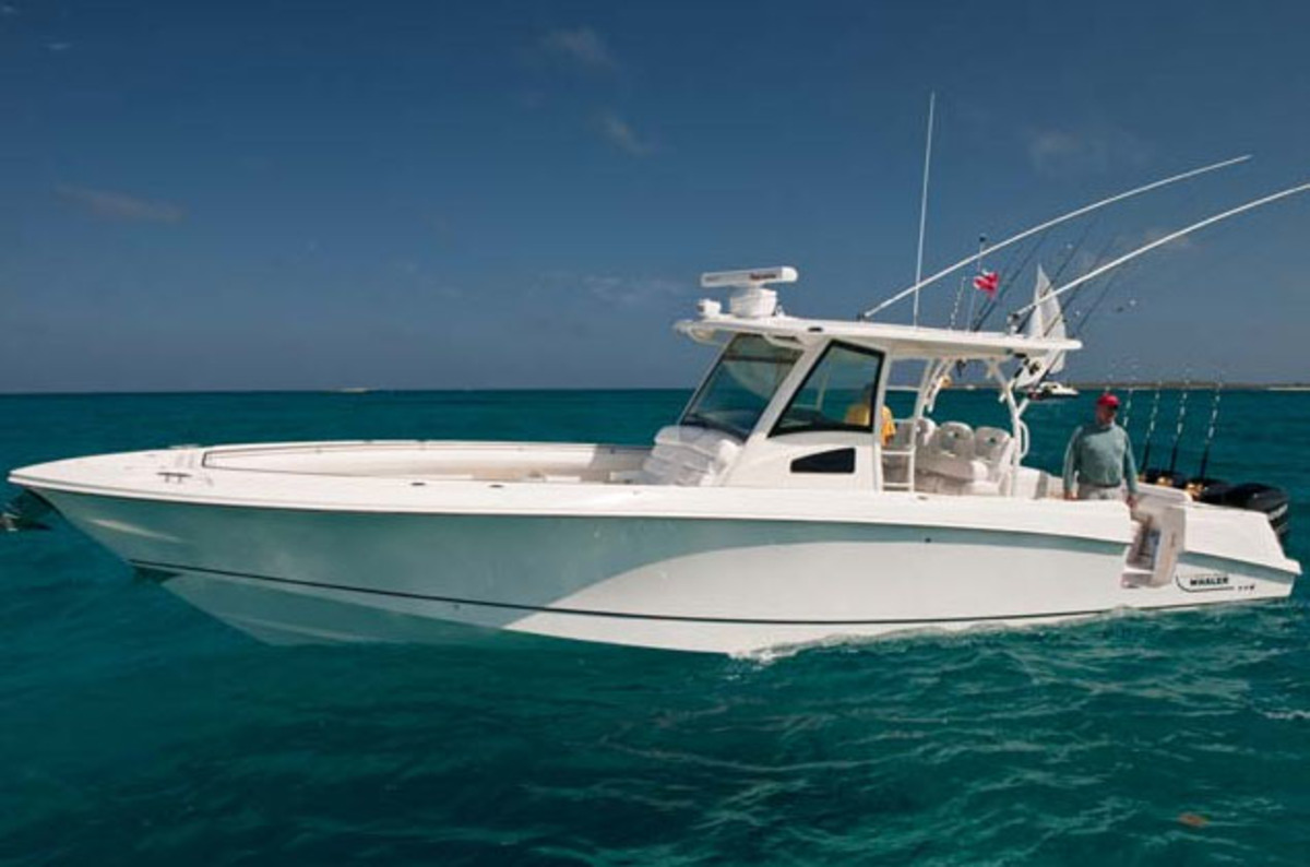 foto: 26 Boston Whaler 380 Outrage
