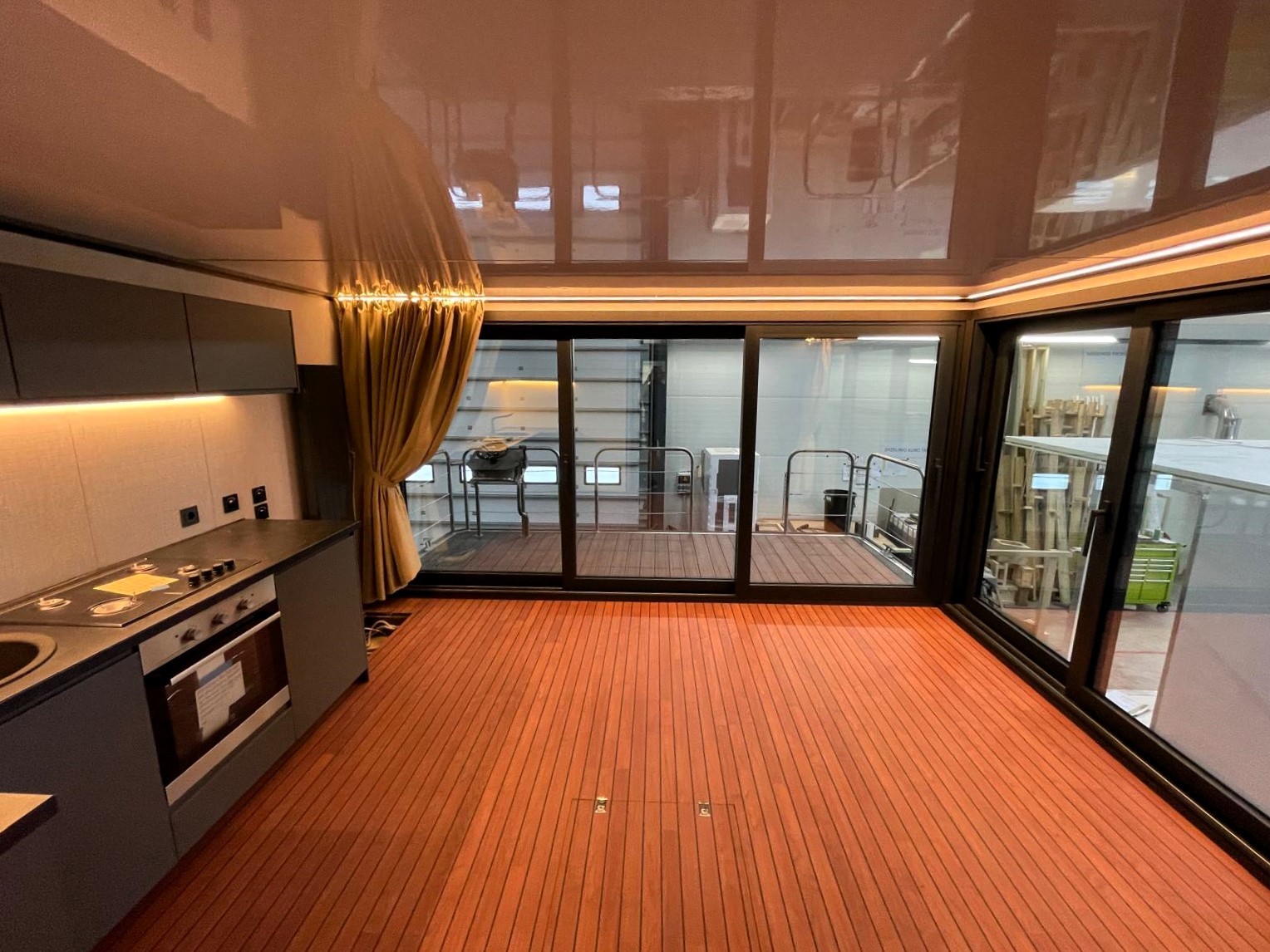 foto: 16 Project Nordic Season NS 40 Special Project 1-2-3 Houseboats