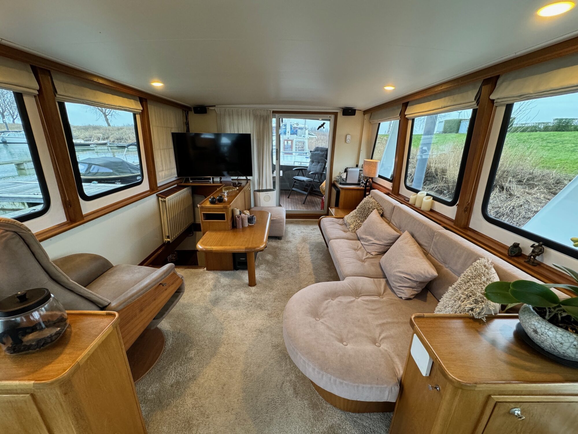 foto: 27 Jacabo Trawler 1450