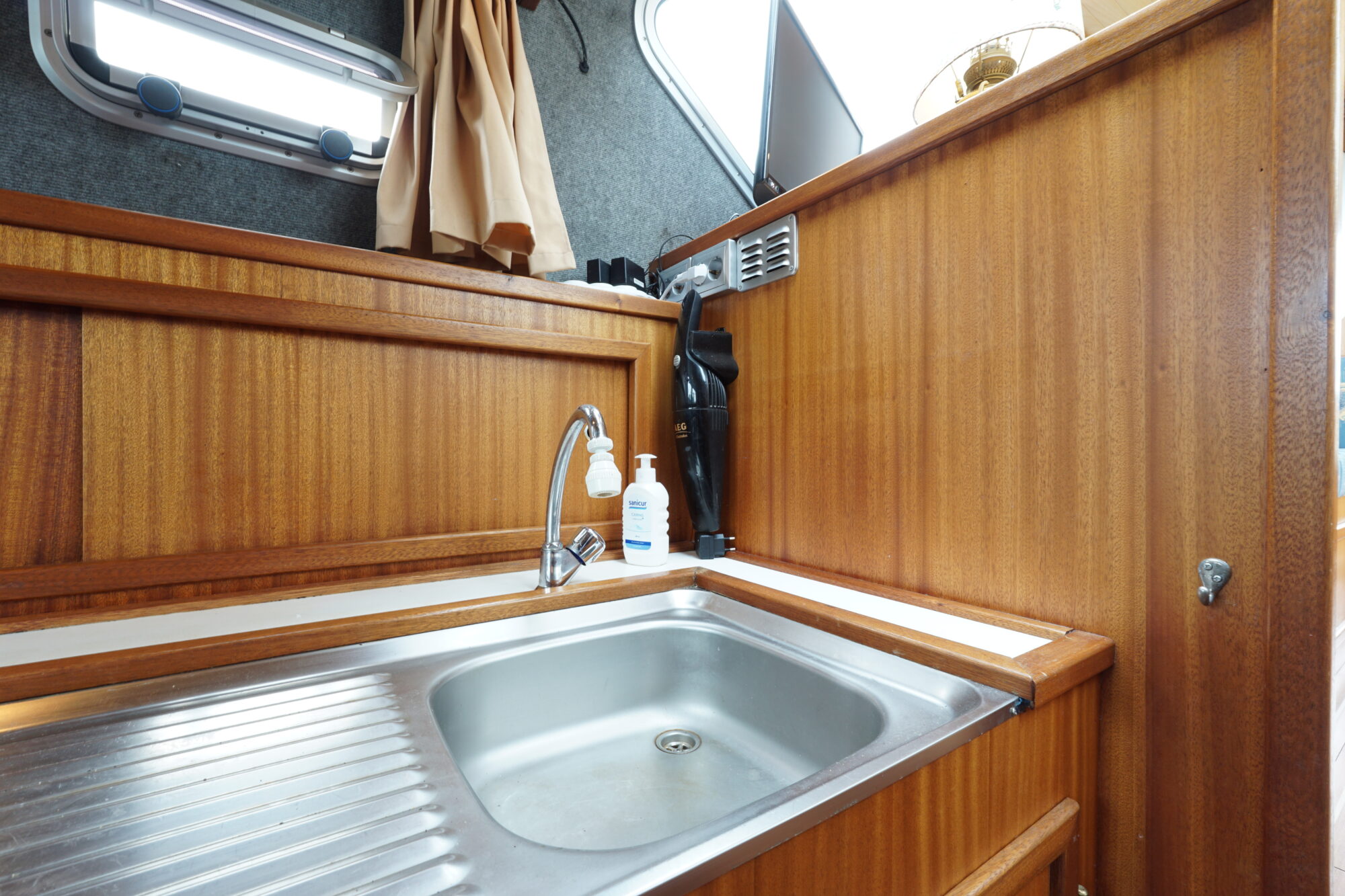 foto: 38 Bege Bege Kruiser 9.00 OK