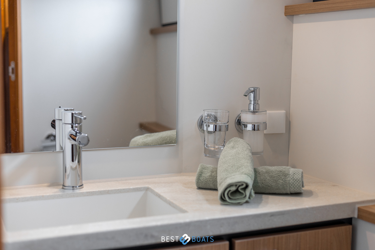 foto: 42 Linssen Grand Sturdy 35.0 AC INTERO