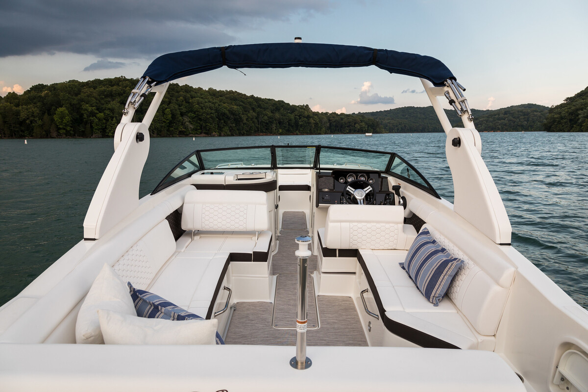 foto: 21 Sea Ray SDX 270 Outboard