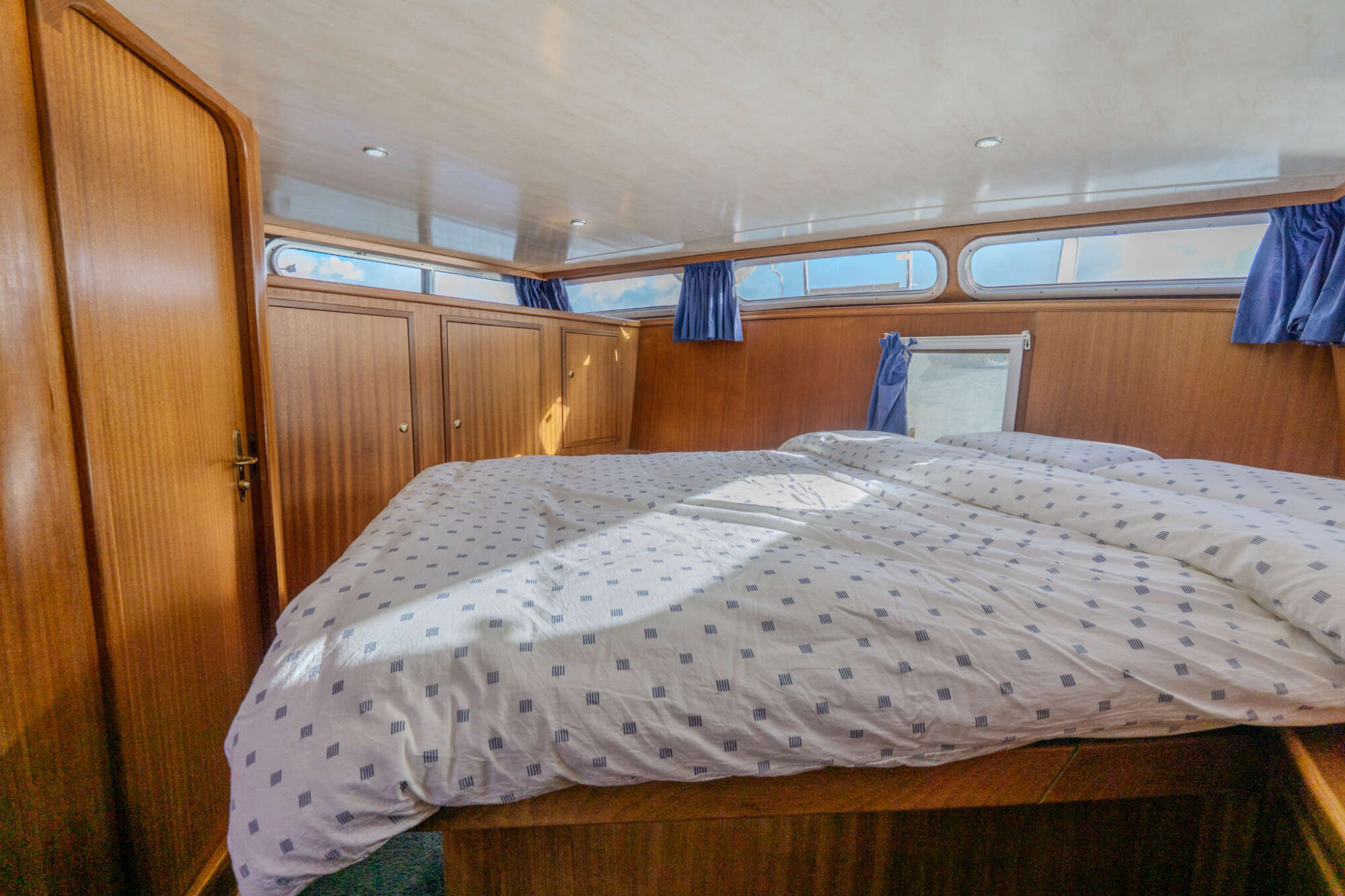 foto: 34 Valkkruiser Valkkruiser 11.80 AK Cabrio