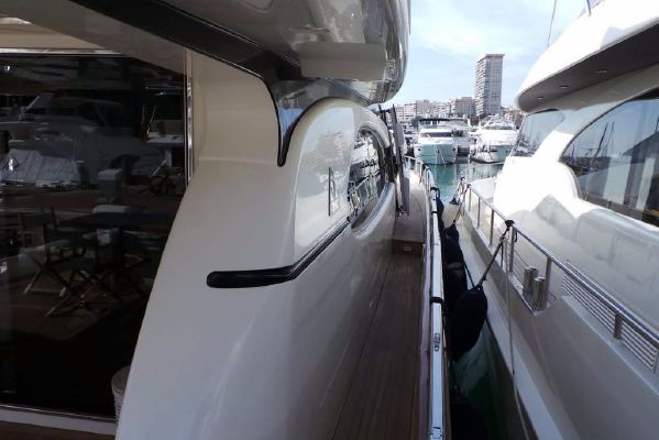 foto: 48 Azimut Solar 74