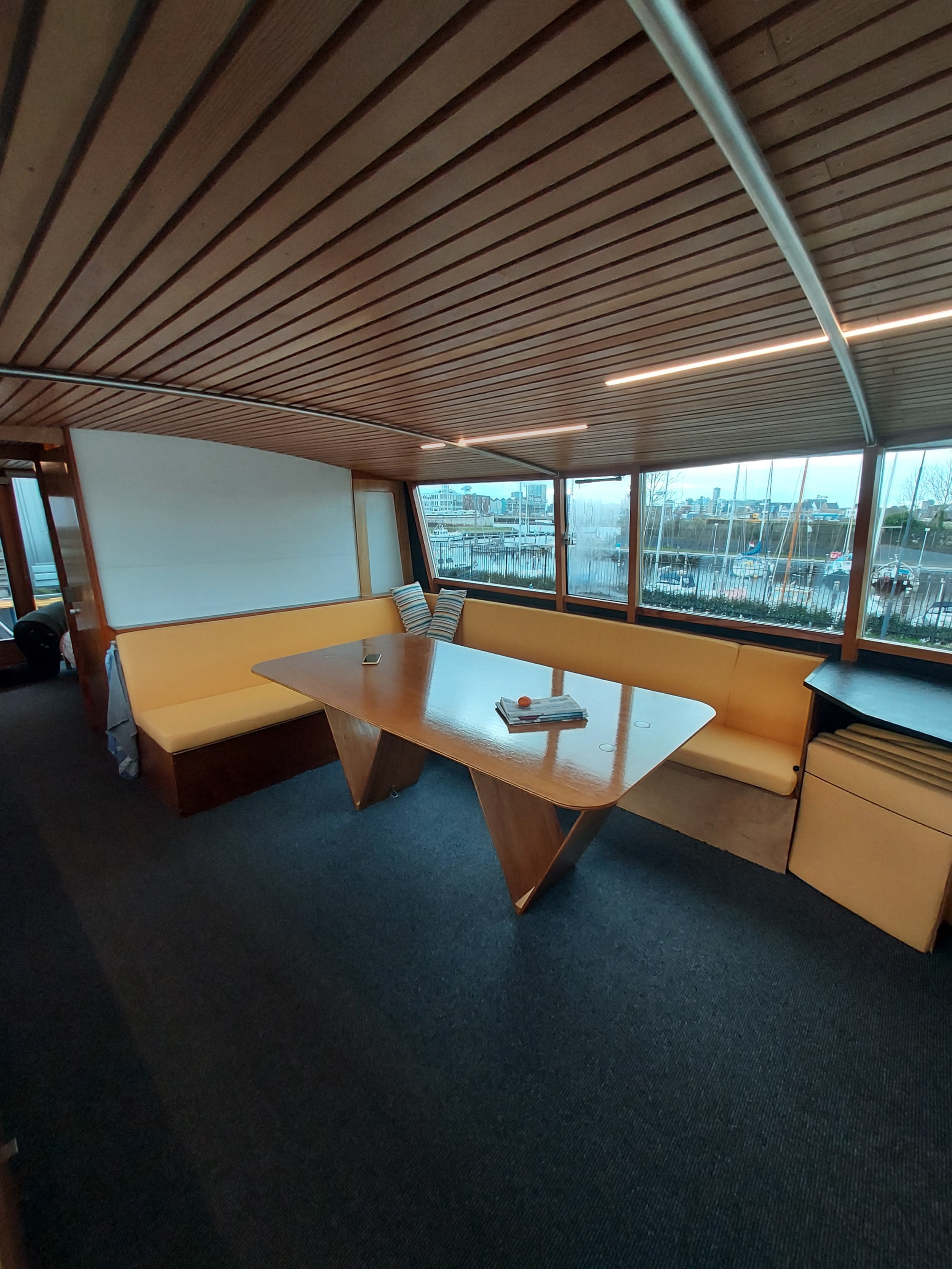 foto: 19 Motor Catamaran 11.60