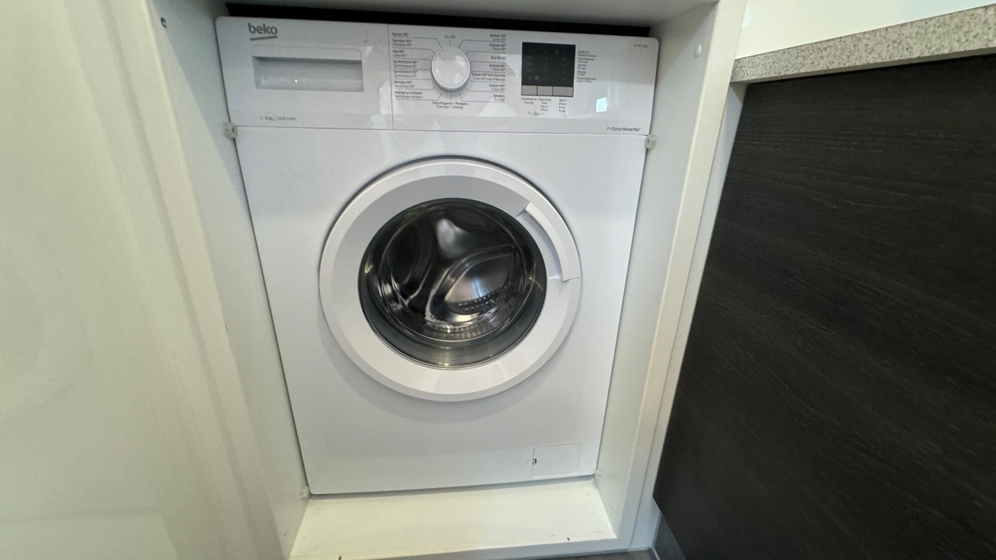 foto: 32 Concordia Concordia 110 Sedan Paviljoen