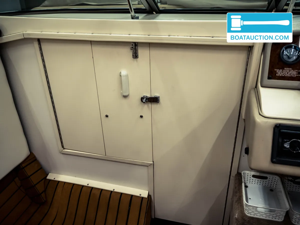 foto: 34 Sea Ray 200 Signature