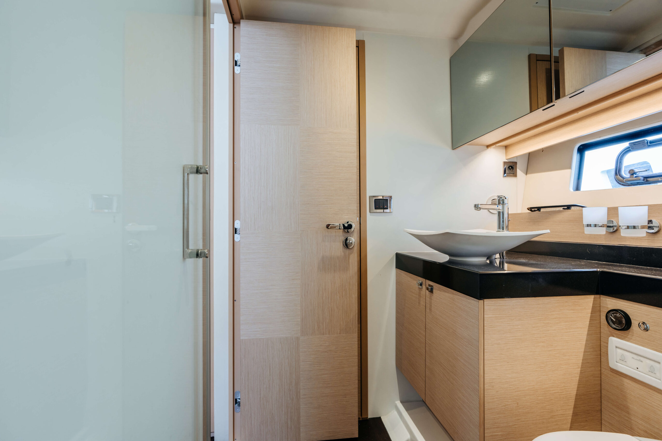 foto: 48 Prestige 550
