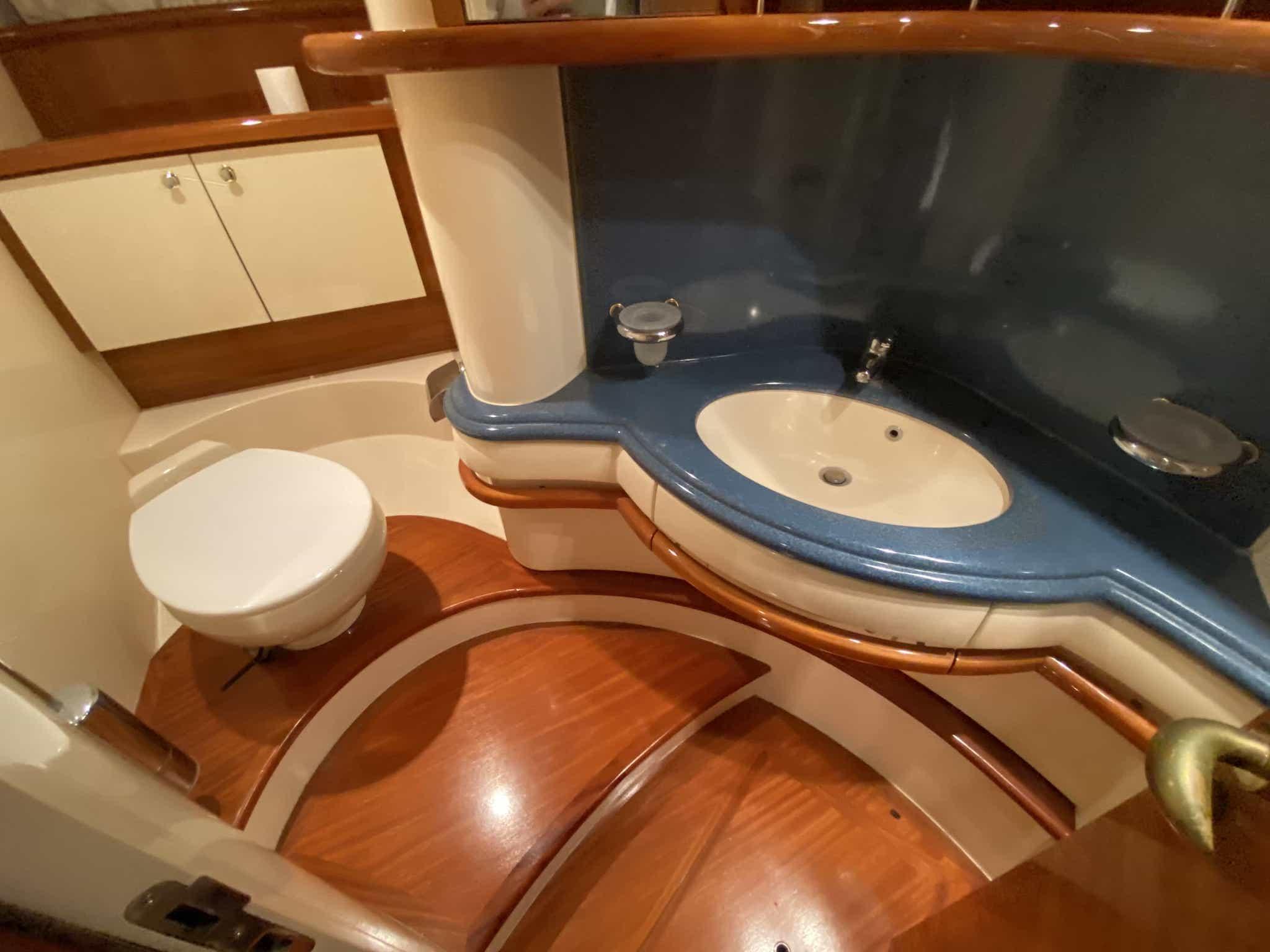 foto: 25 Azimut  55