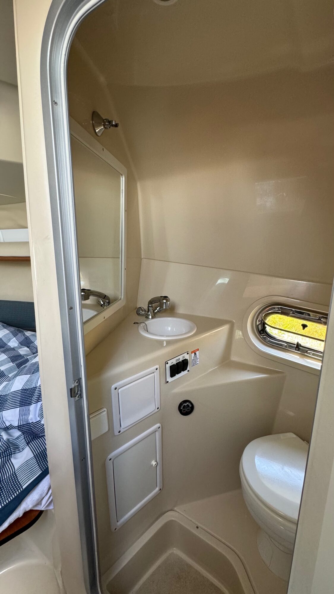 foto: 47 Four Winns Four Winns 248 Vista