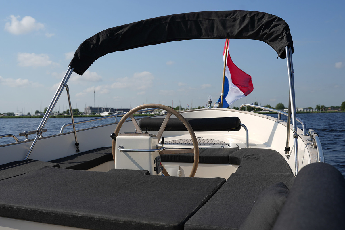 foto: 50 Jan van Gent 10.35 Cabin