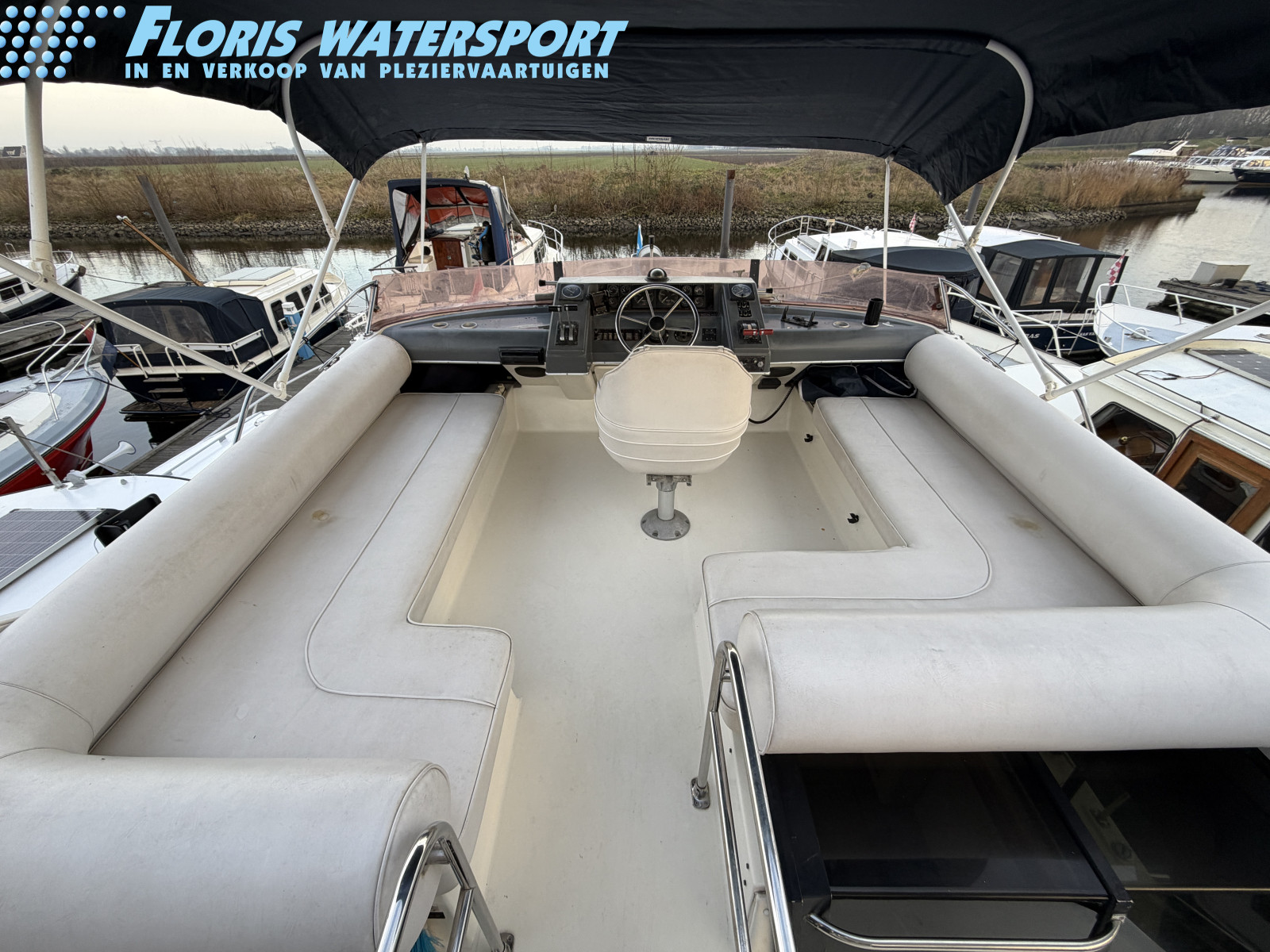foto: 18 Bayliner 4387