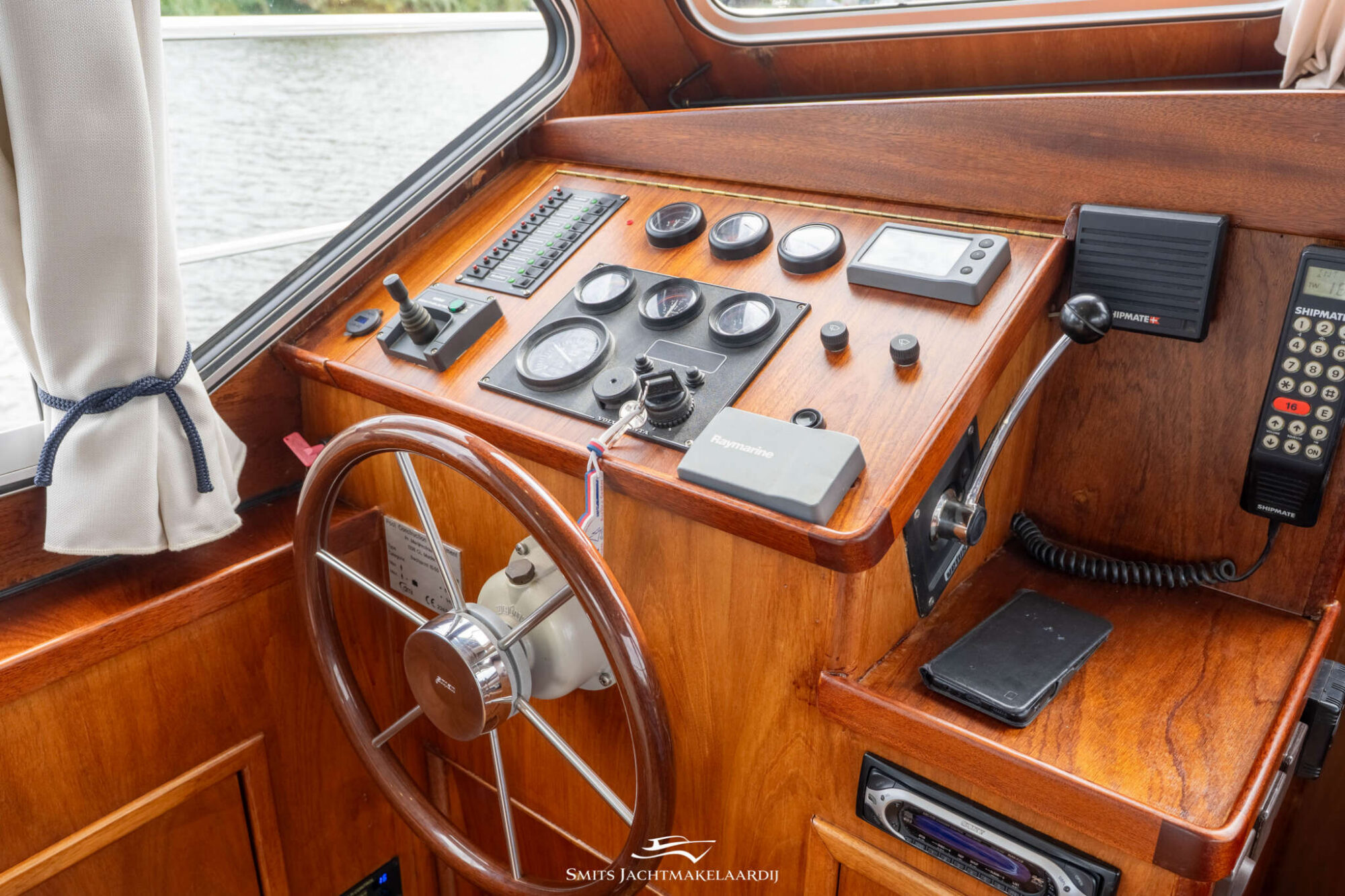 foto: 23 Bach Bach Yacht 35 OK