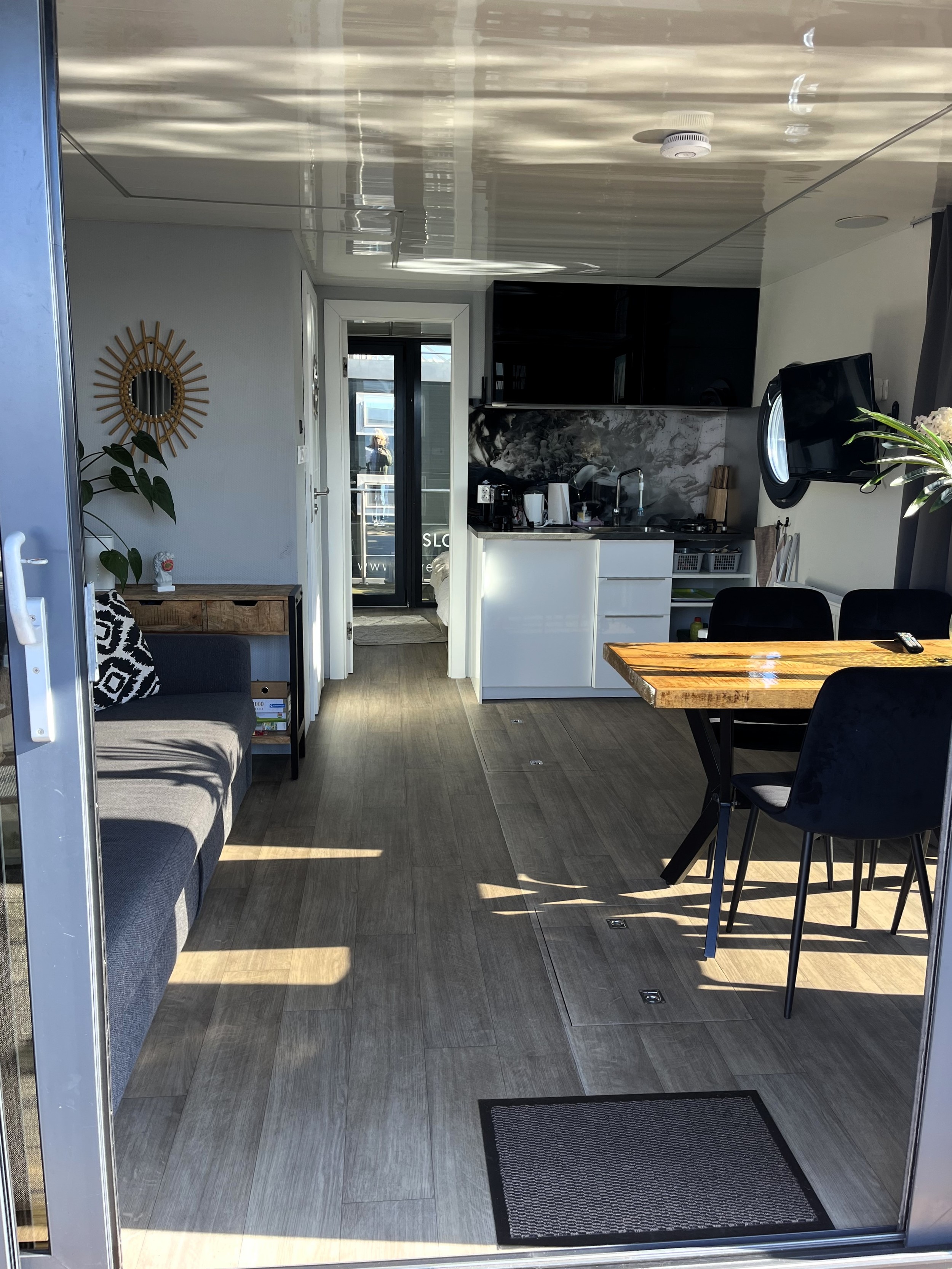 foto: 28 La Mare Apartboat (houseboat)
