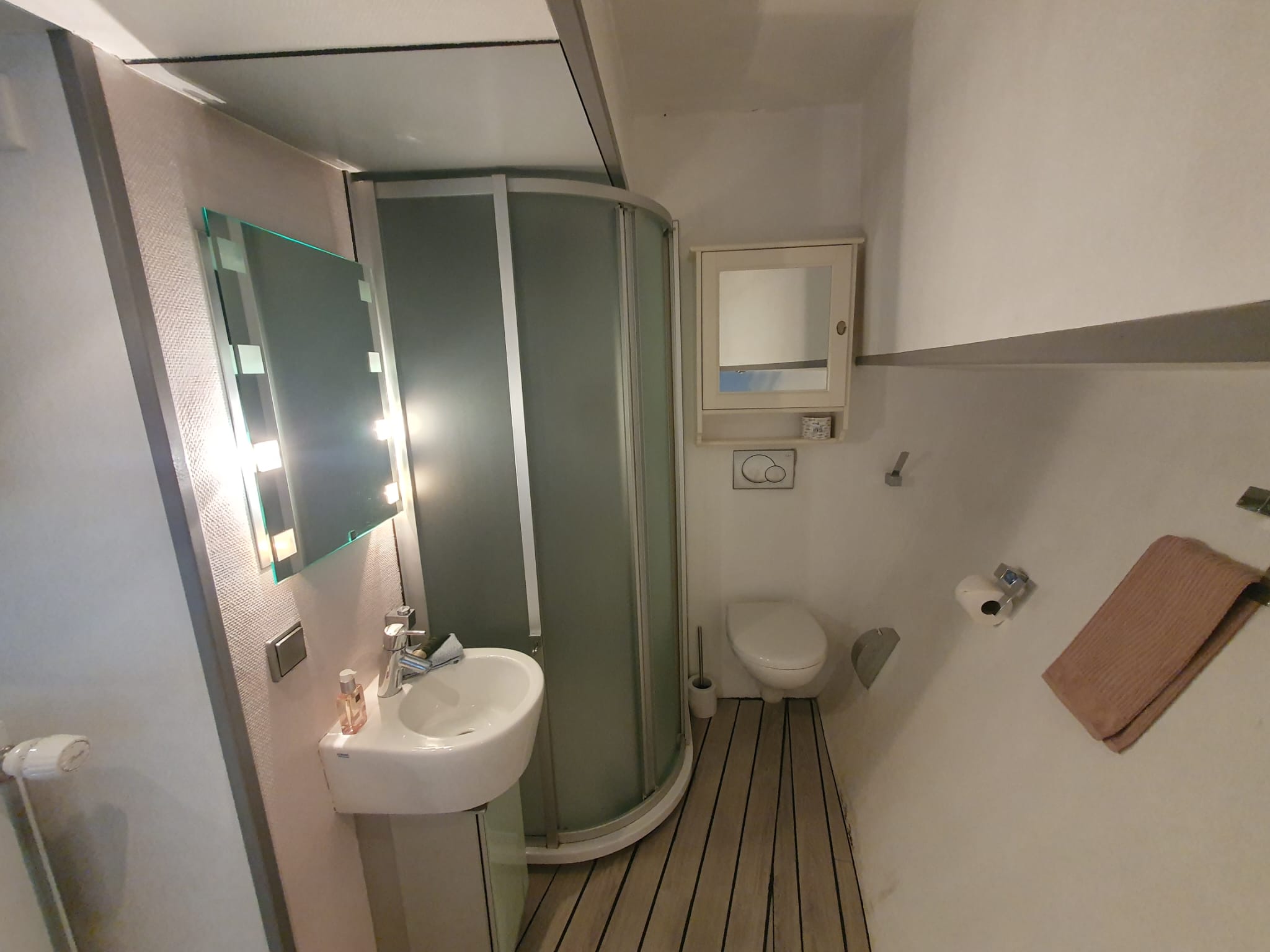 foto: 37 Jacabo 2300 (Varend woonschip)