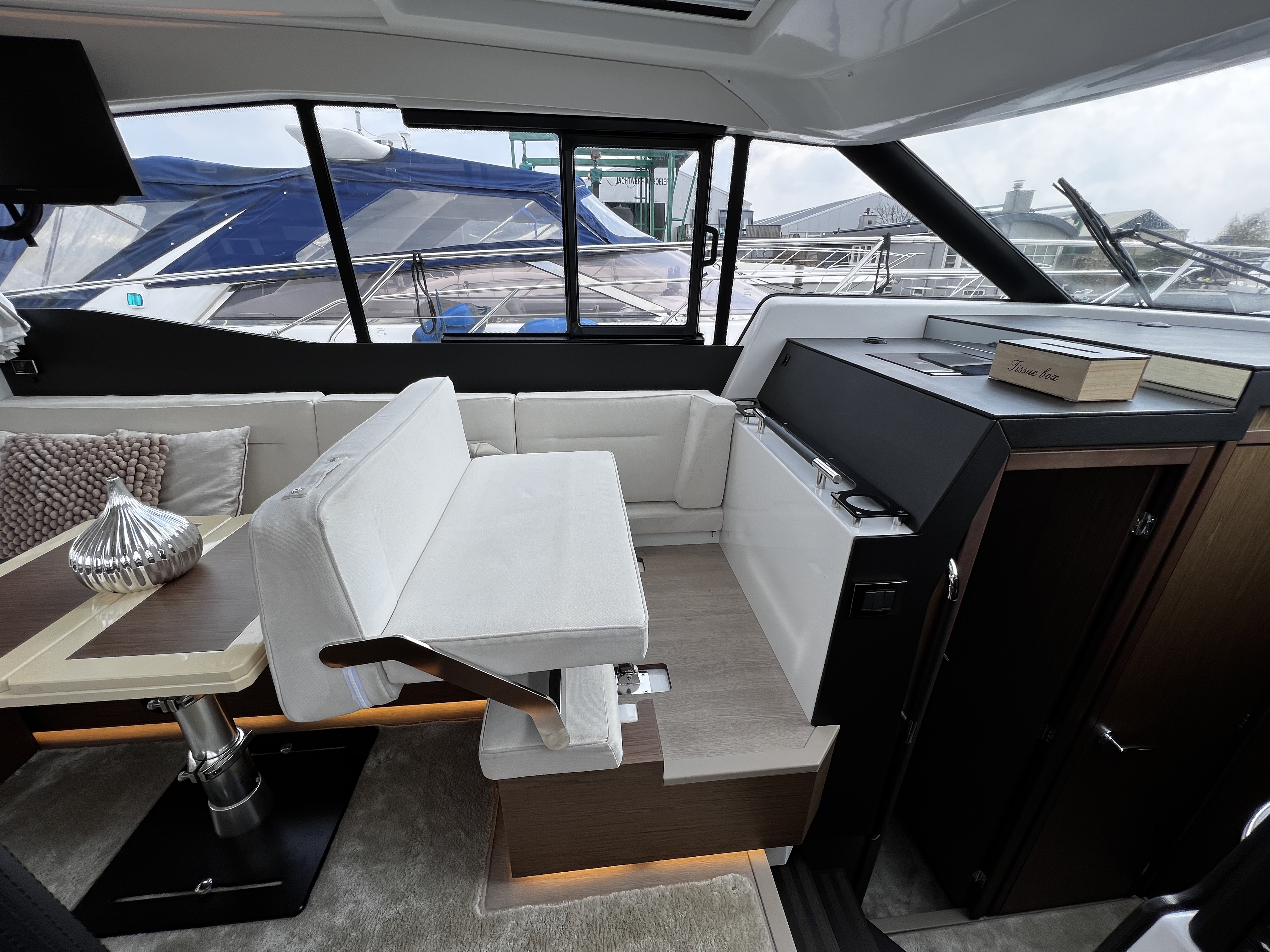 foto: 61 Jeanneau  NC37
