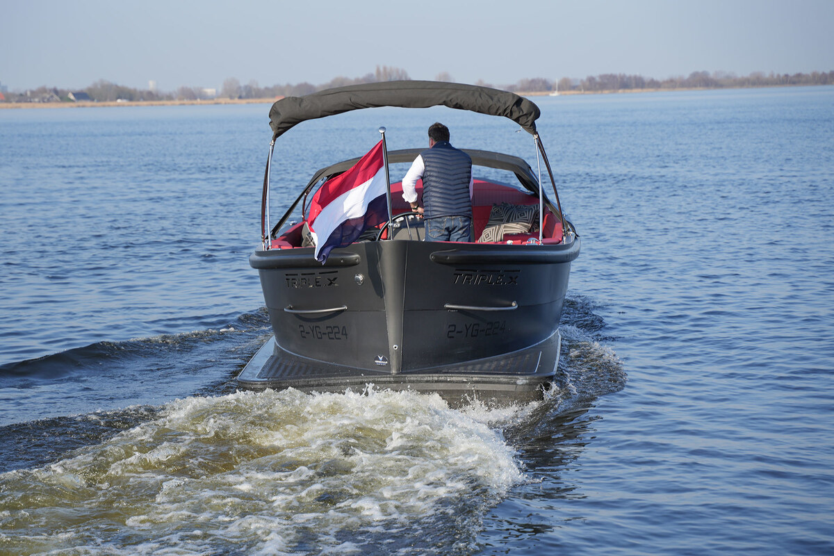 foto: 64 Triple X 800