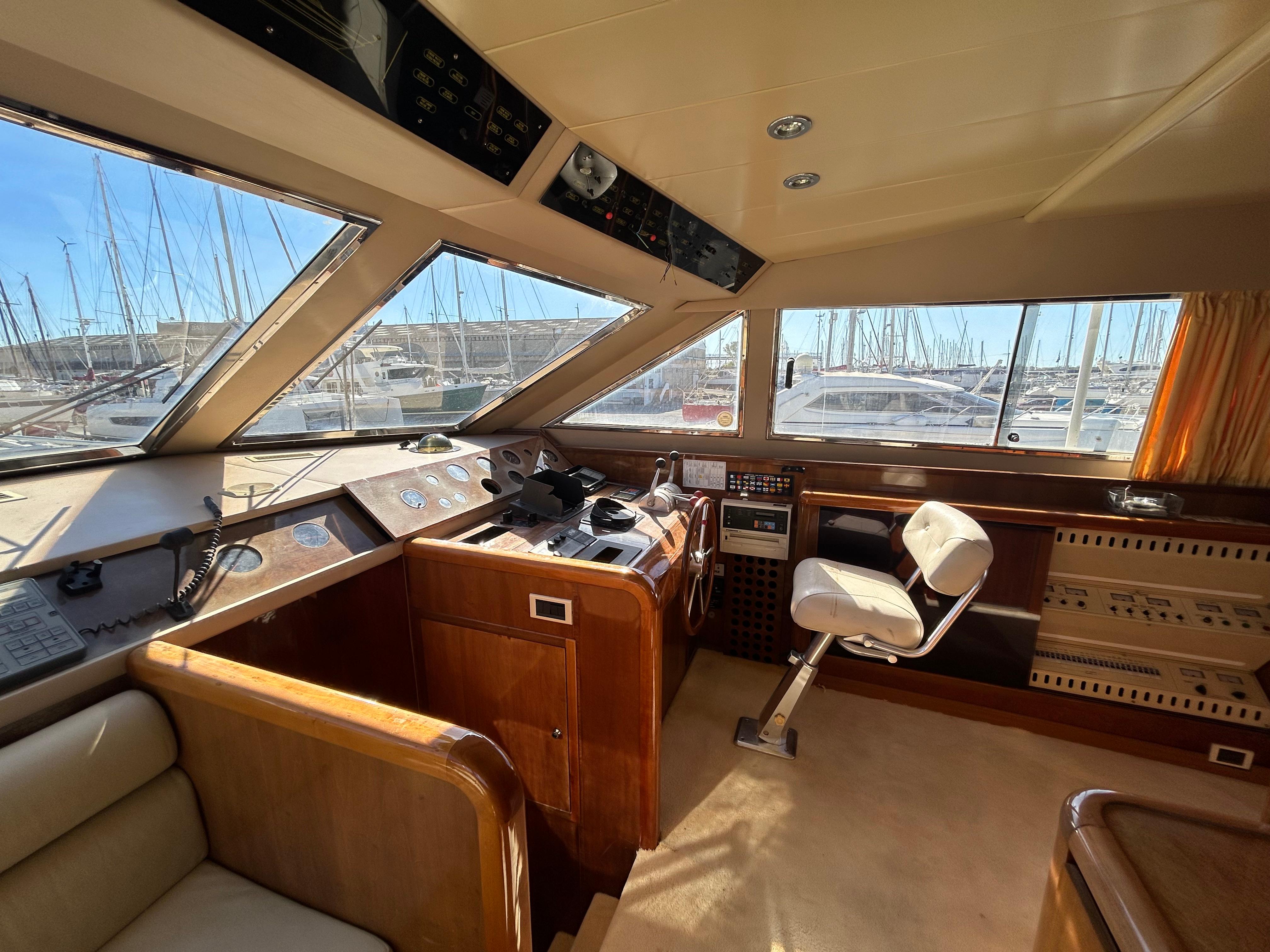 foto: 10 Falcon 82 geschikt voor bewoning 