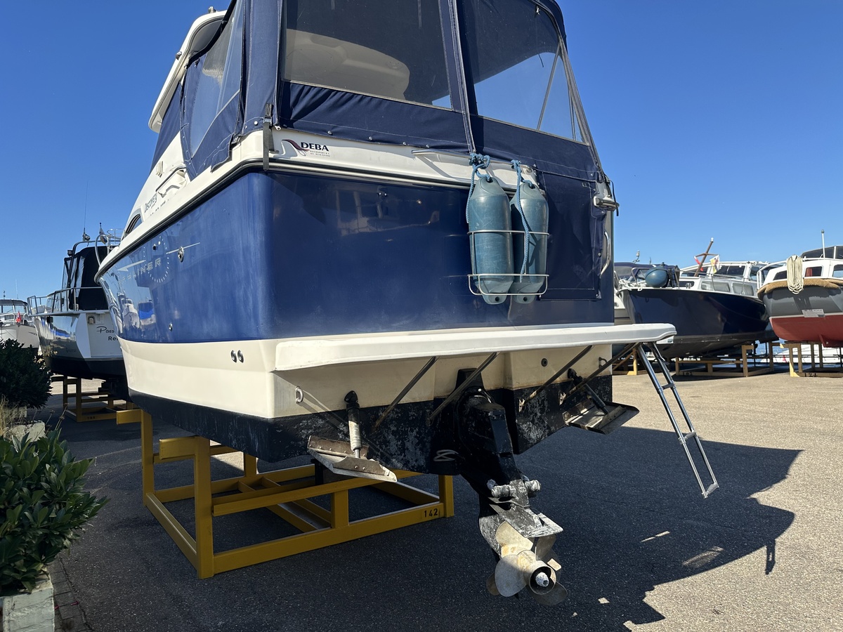 foto: 37 Bayliner 246 Discovery 