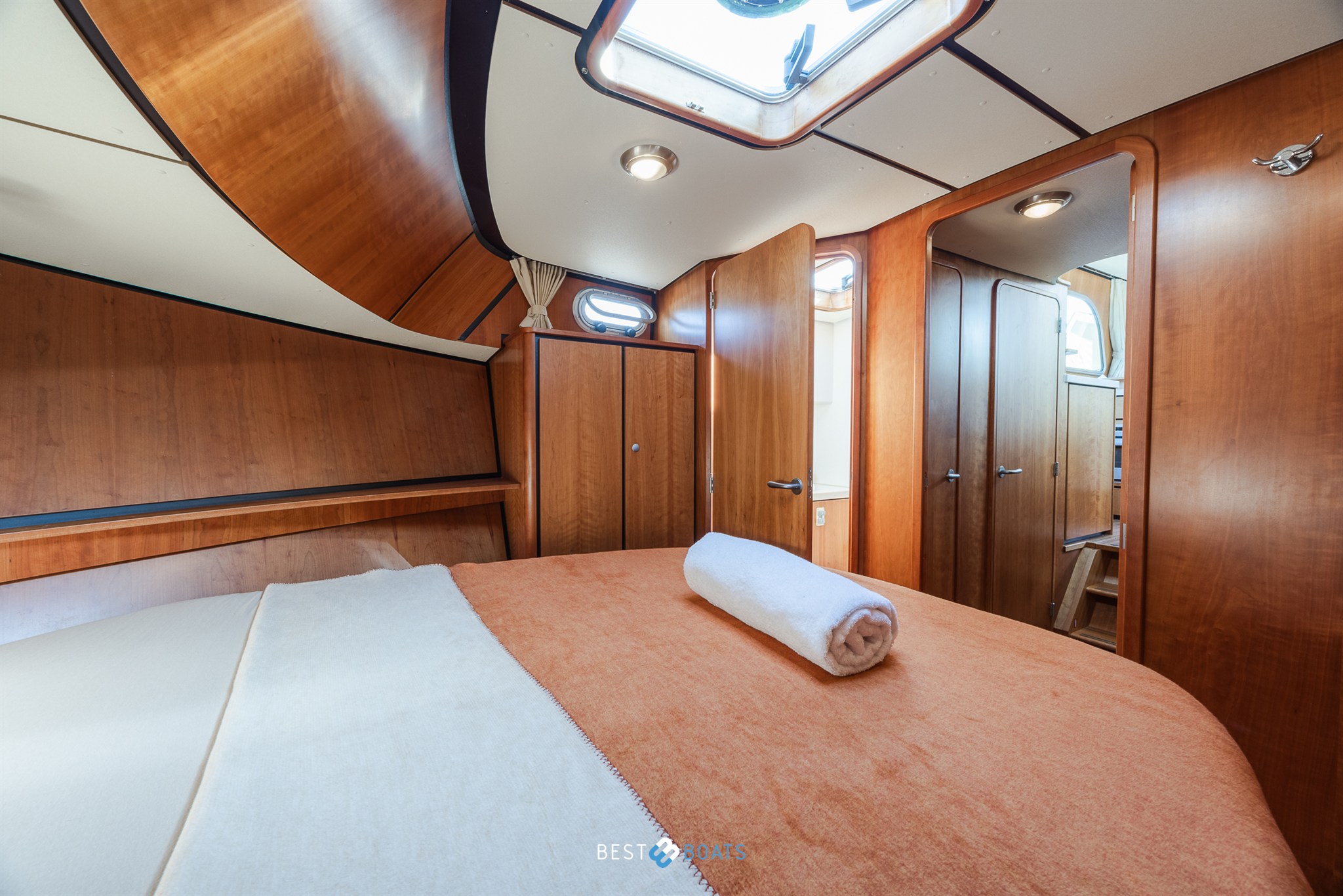 foto: 60 Linssen Grand Sturdy 40.9 AC