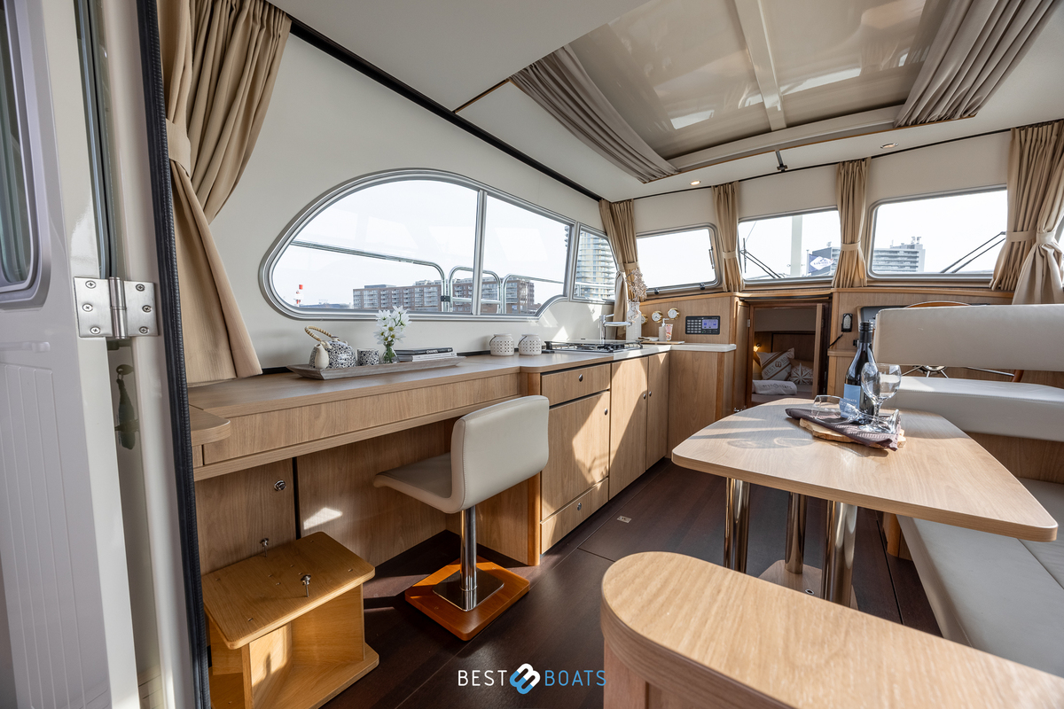 foto: 35 Linssen Grand Sturdy 30.0 Sedan Intero