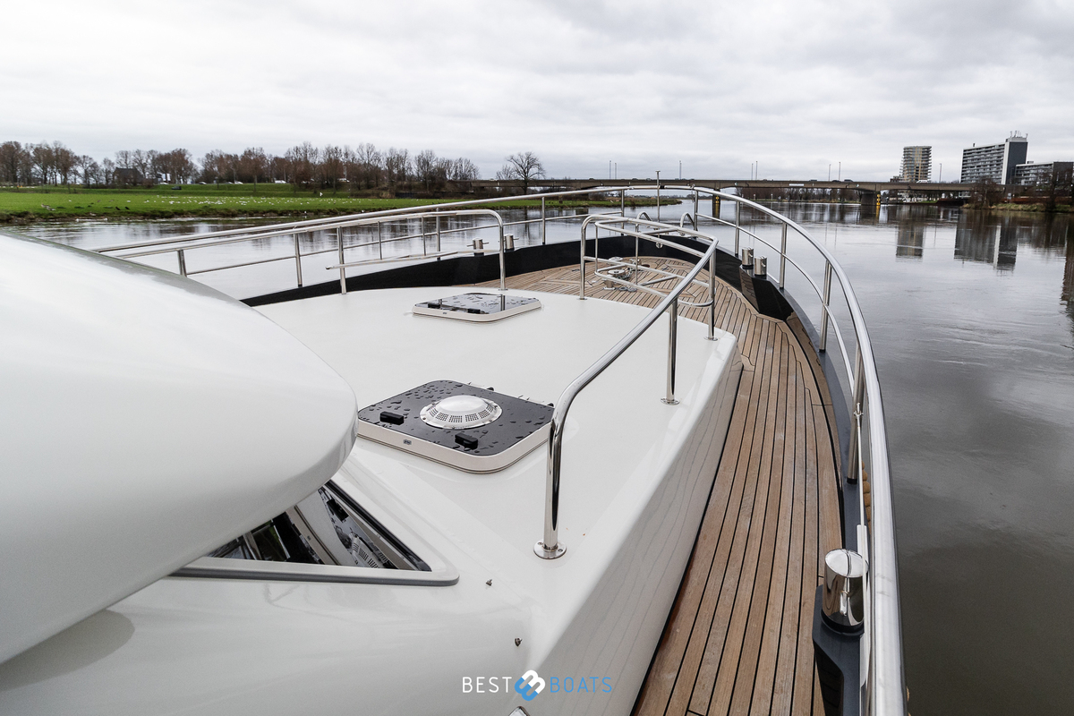 foto: 55 Linssen Grand Sturdy 500 AC Wheelhouse Long Top