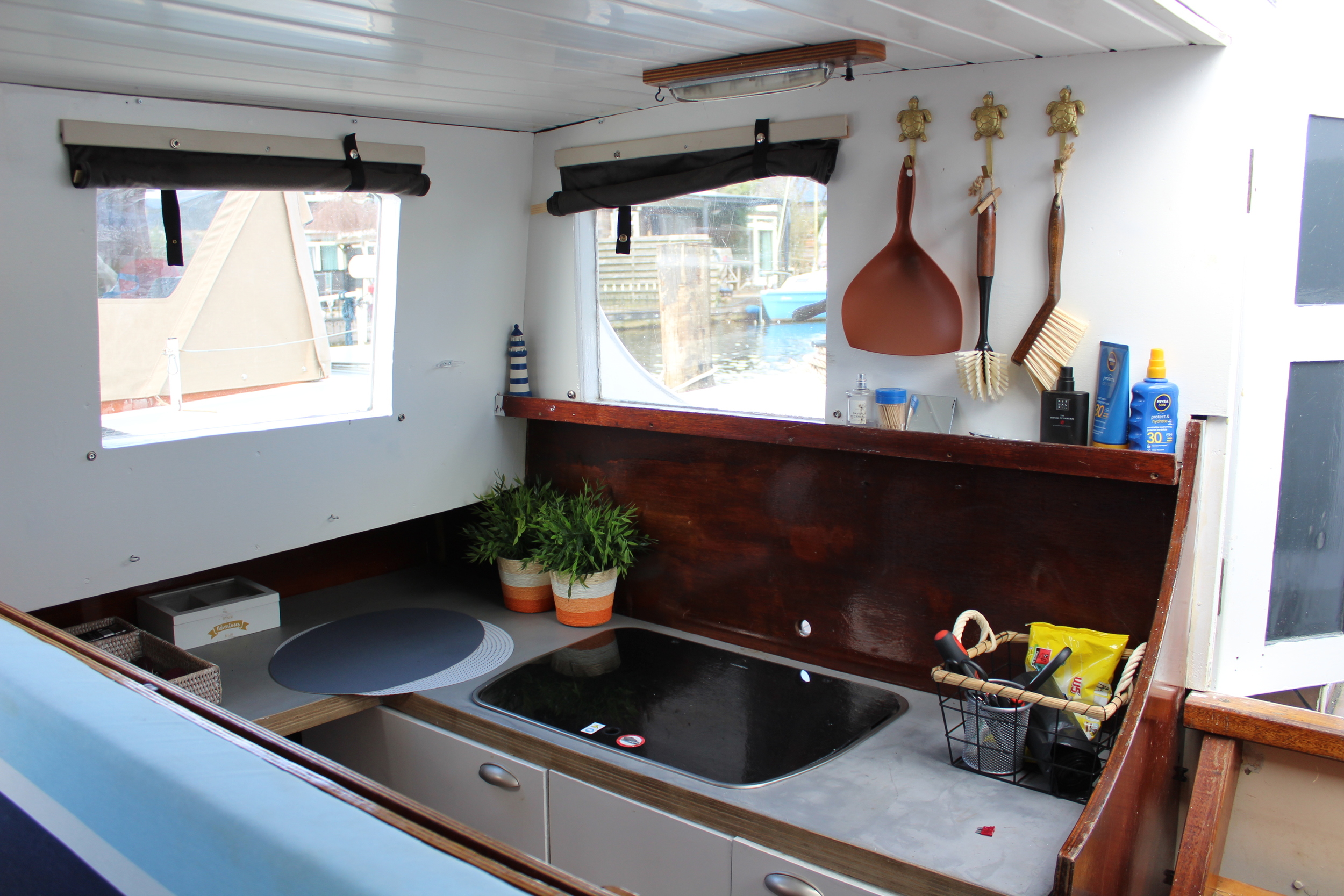 foto: 34 Cabin 9.75