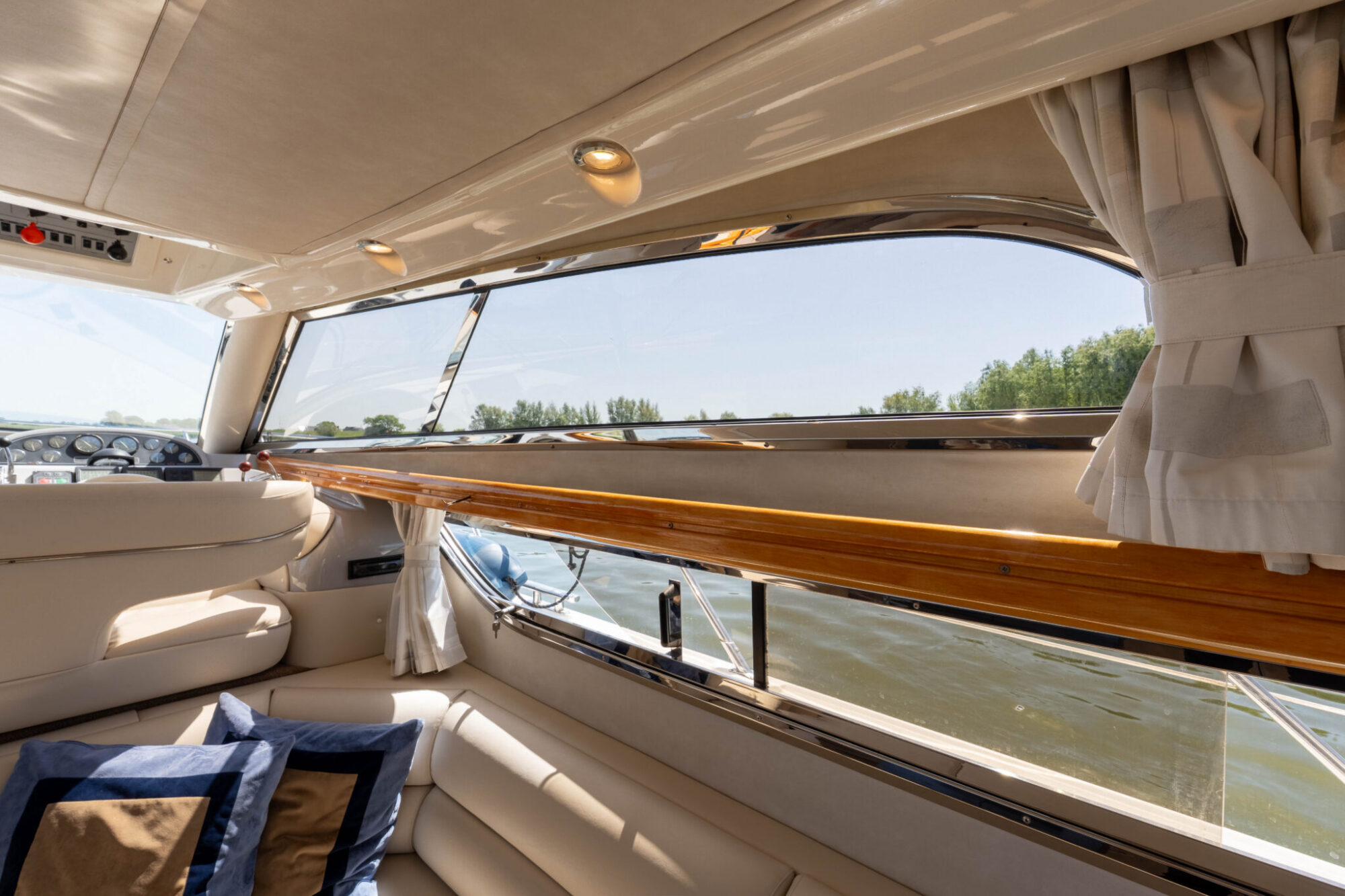 foto: 35 Sealine Sealine Statesmen 450