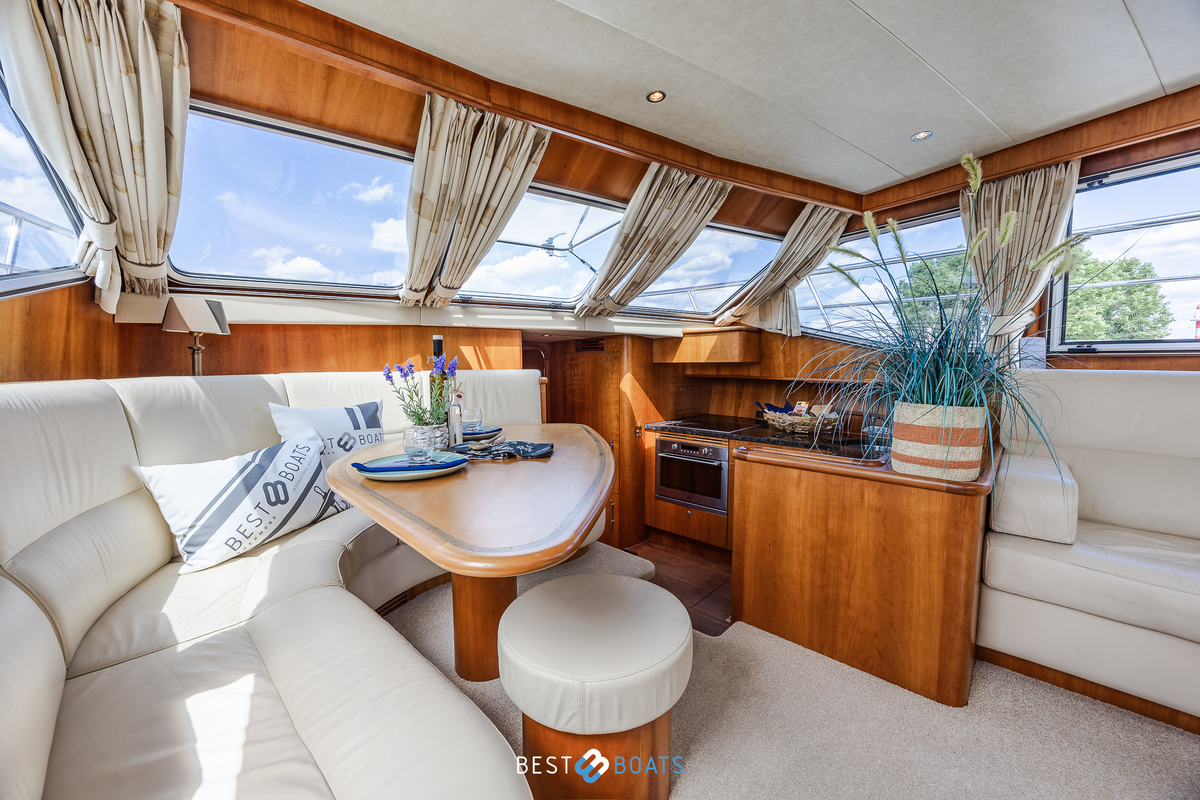 foto: 54 Van den Hoven Exclusive 1600