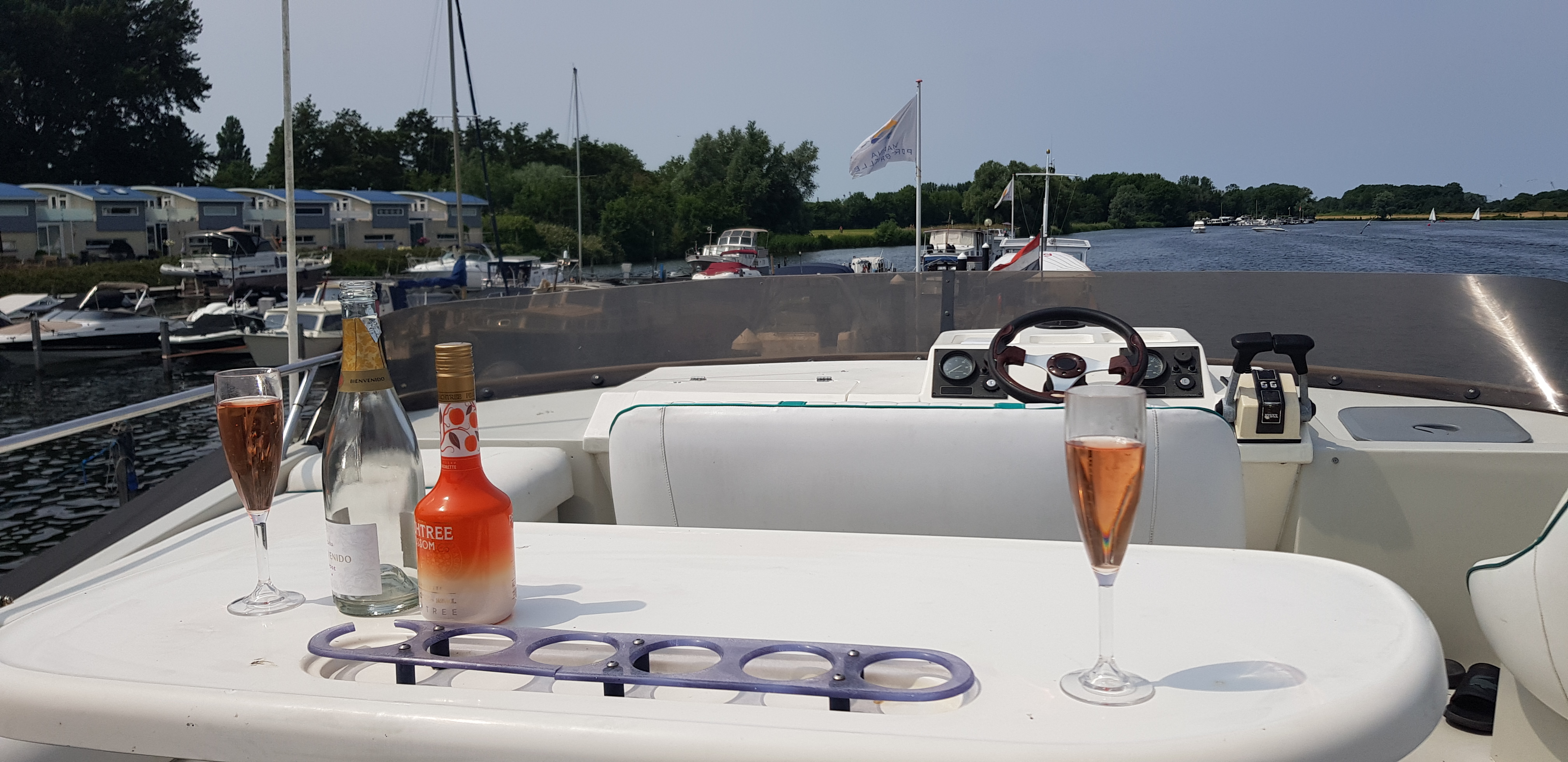 foto: 27 Fairline  50