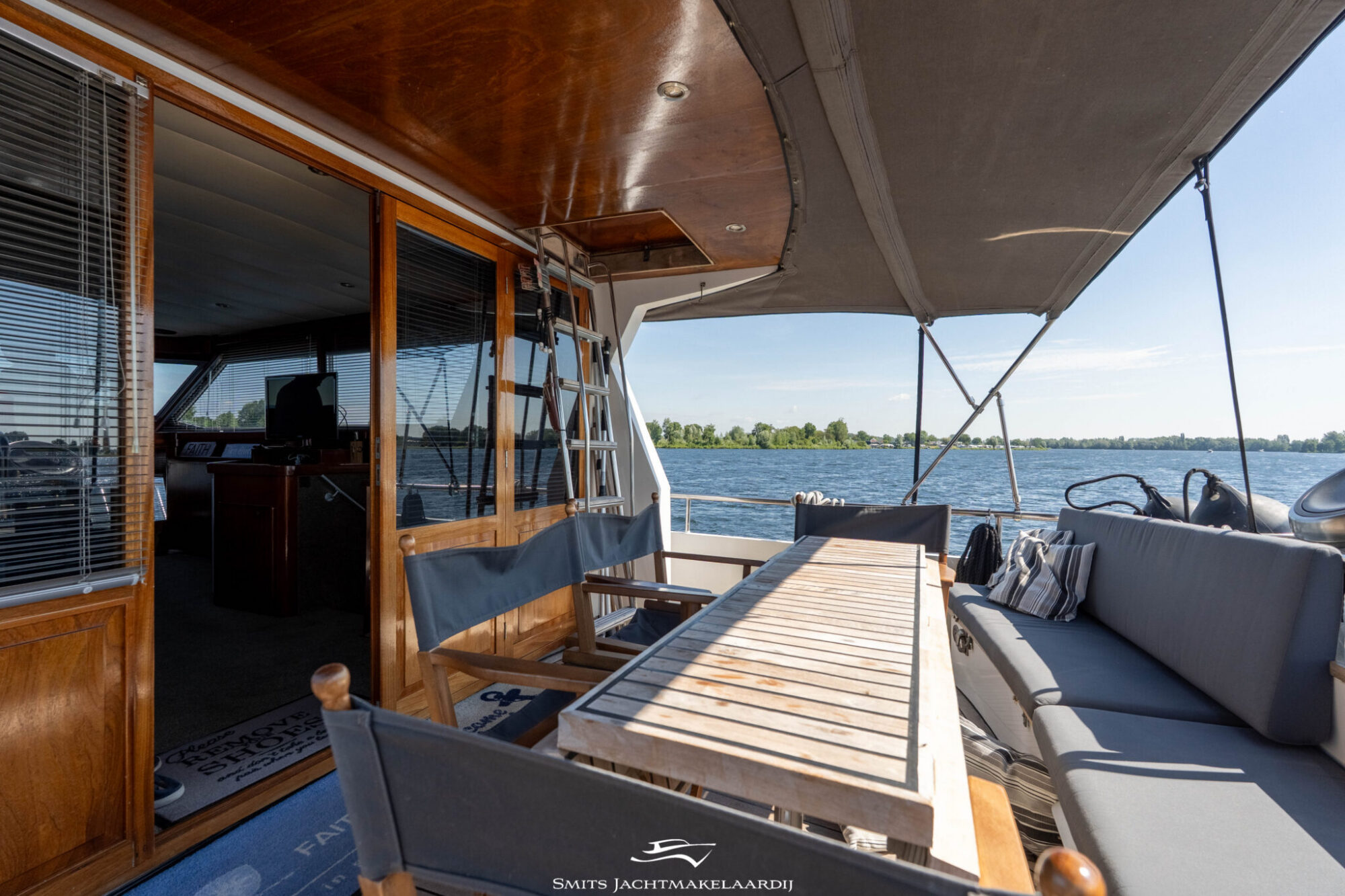 foto: 73 Van der Valk Valk Vitesse 54 Stabilizers