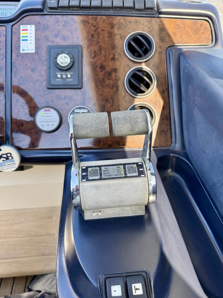 foto: 27 Princess  V58