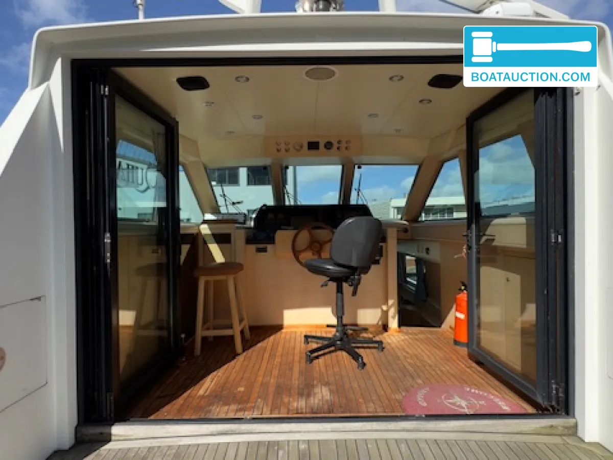 foto: 130 De Vries Lentsch 14.80 pilothouse