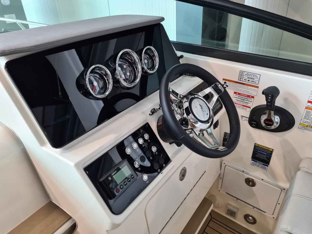 foto: 26 Sea Ray Sundancer 265