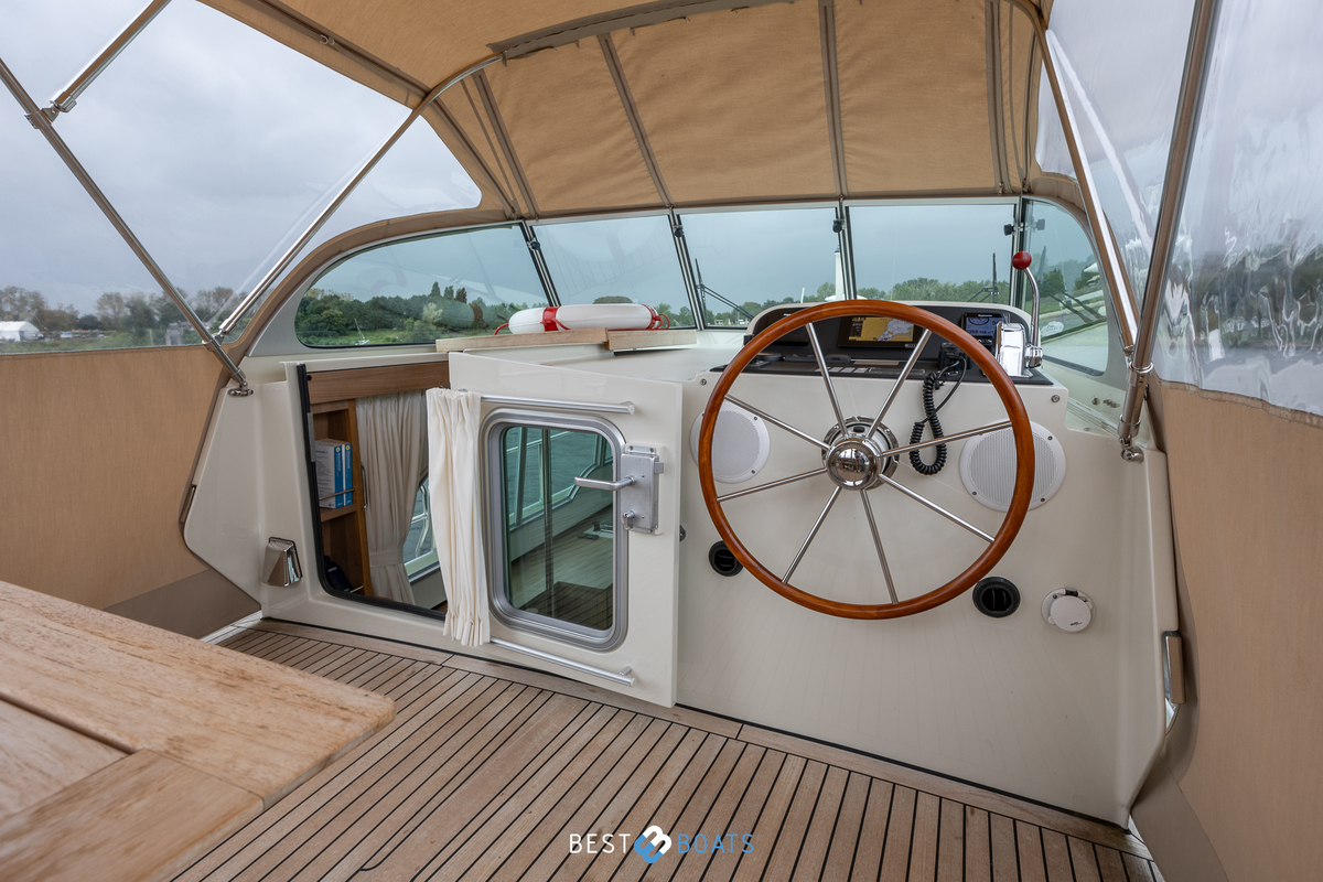 foto: 43 Linssen Grand Sturdy 35.0 AC INTERO