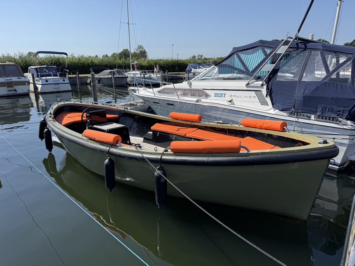 foto: 25 Stormer E-Lifeboat 75