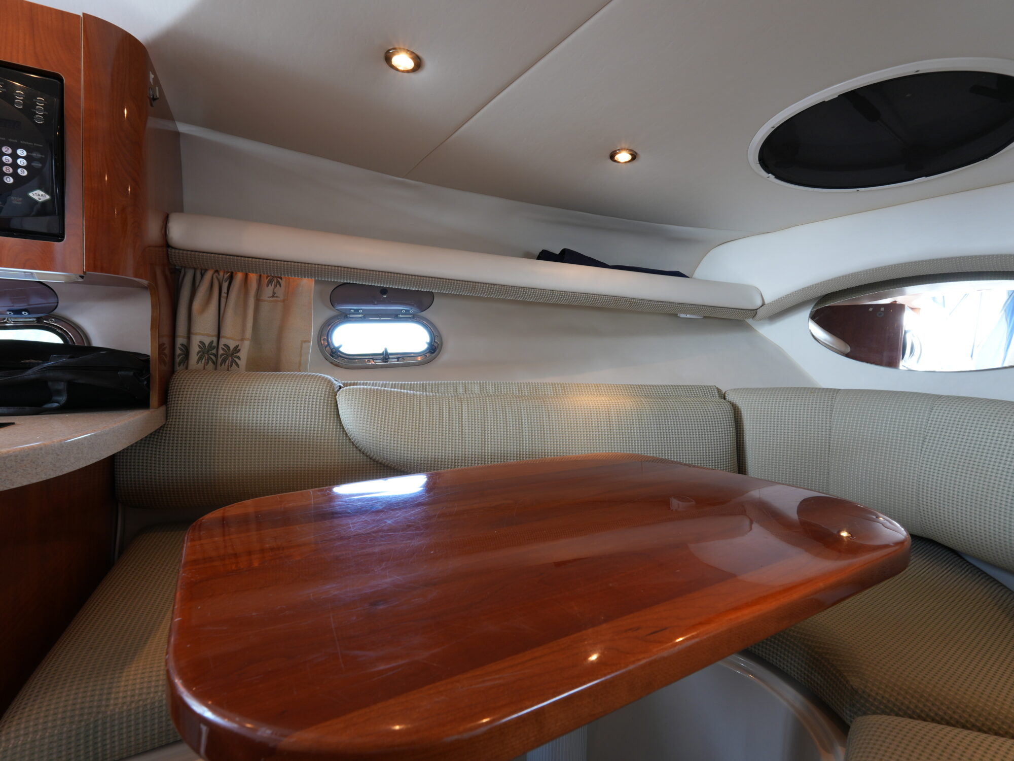 foto: 34 Four Winns Four Winns 248 Vista