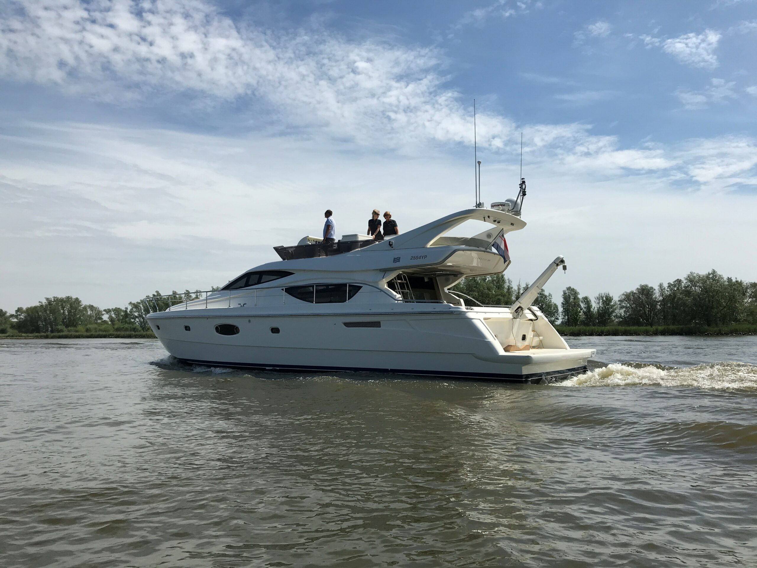 foto: 99 Ferretti Yachts 550 #07